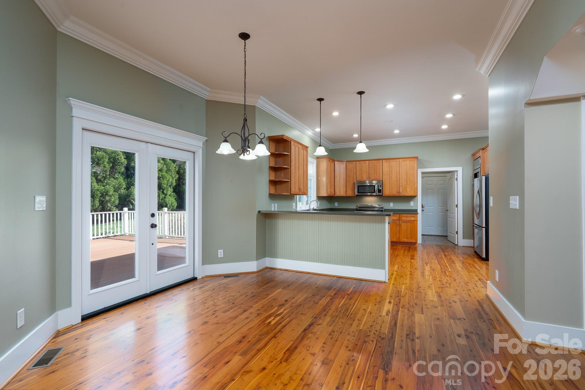 176 Spring Forest Drive — Statesville