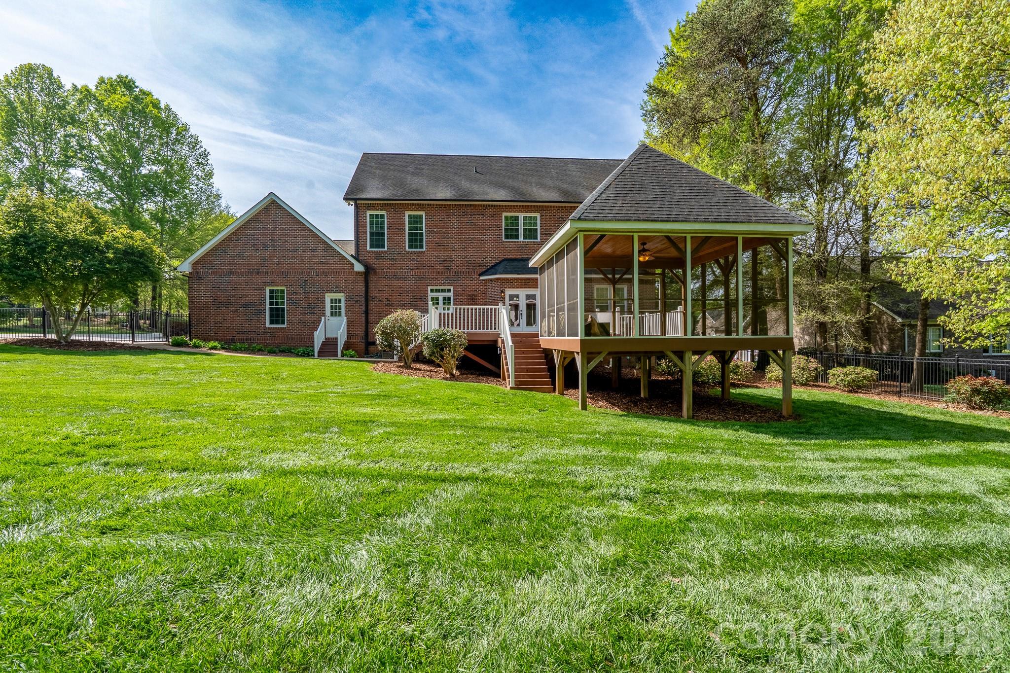 176 Spring Forest Drive — Statesville