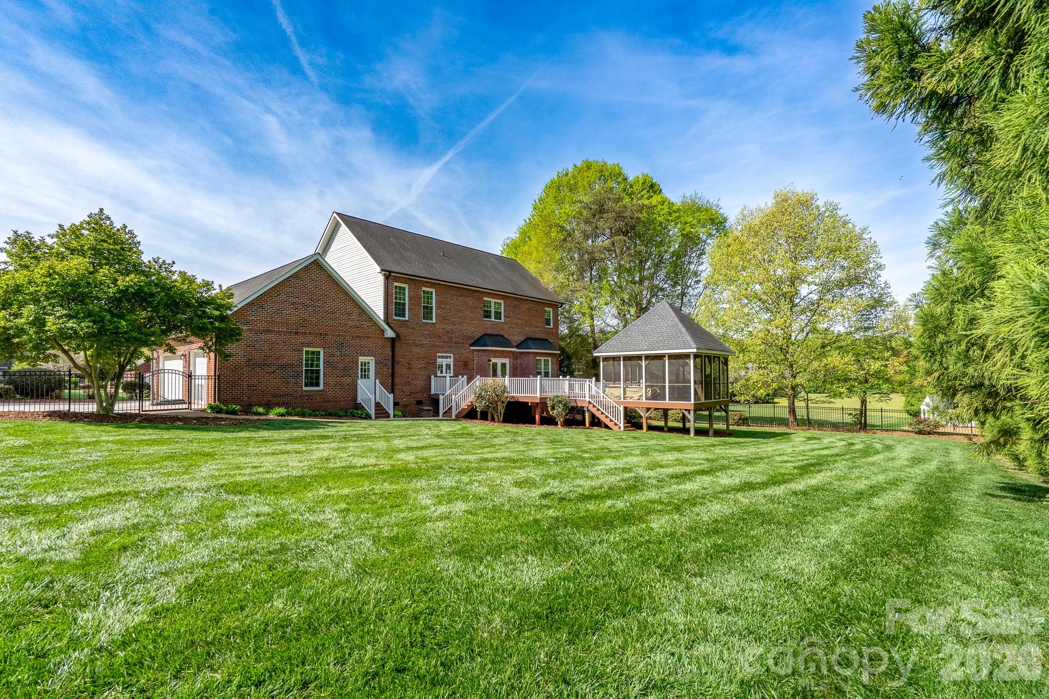 176 Spring Forest Drive — Statesville