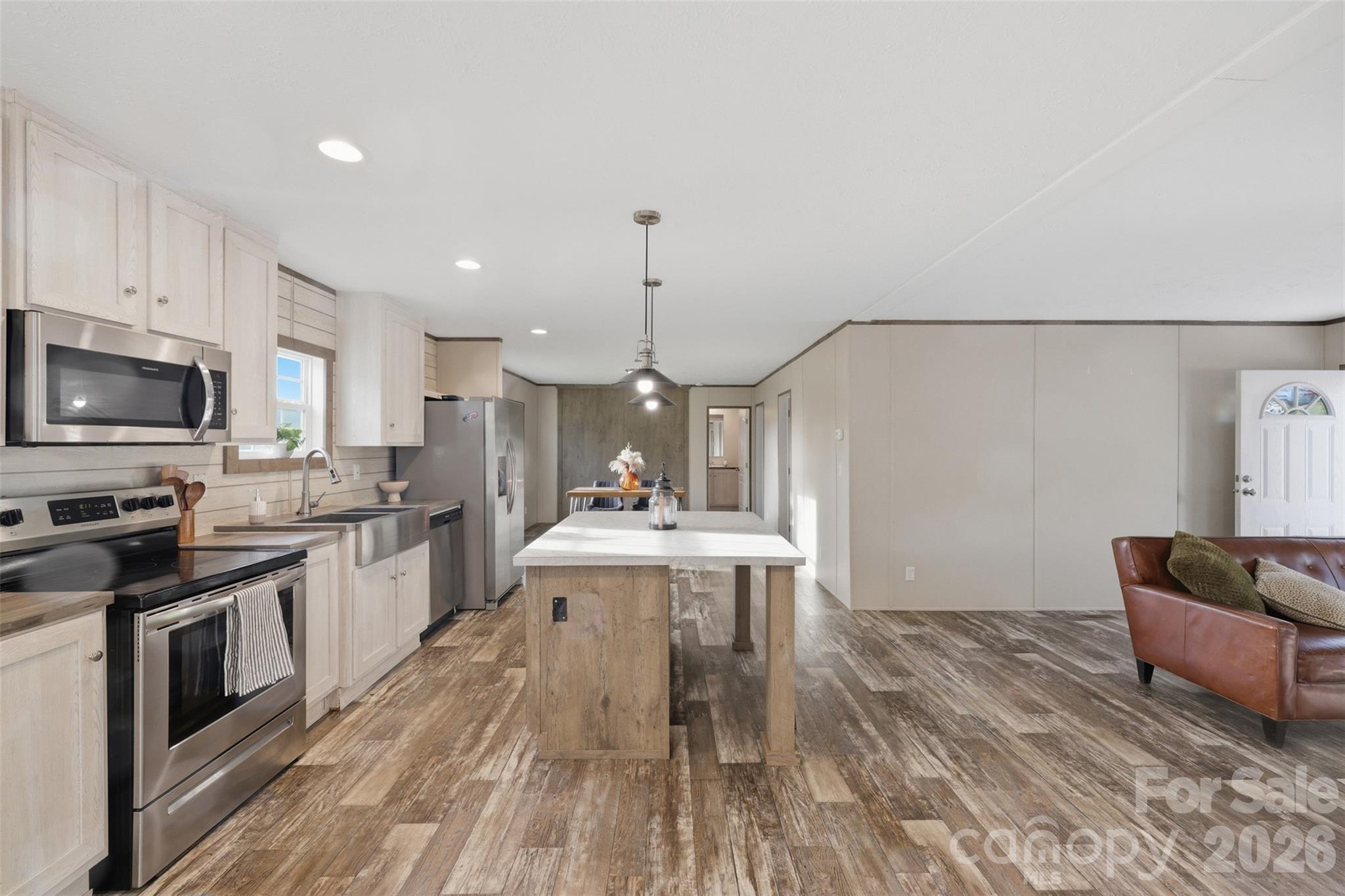 3958 Sulphur Springs Road — Hiddenite
