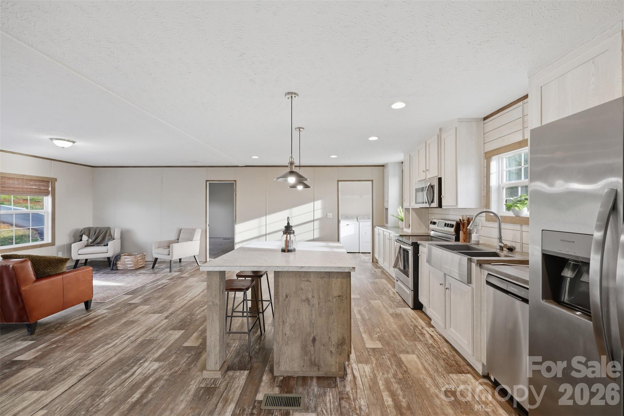3958 Sulphur Springs Road — Hiddenite