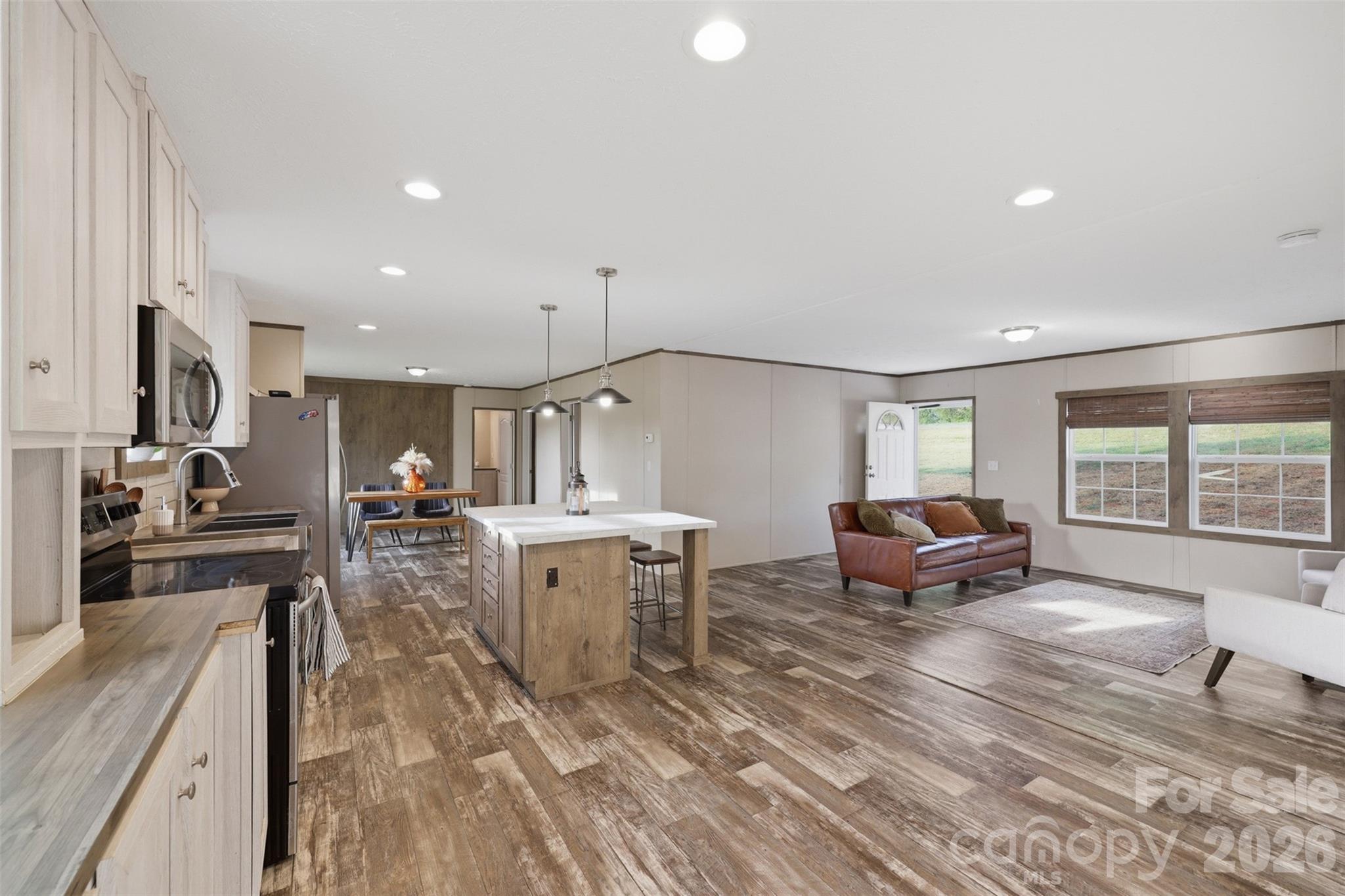 3958 Sulphur Springs Road — Hiddenite