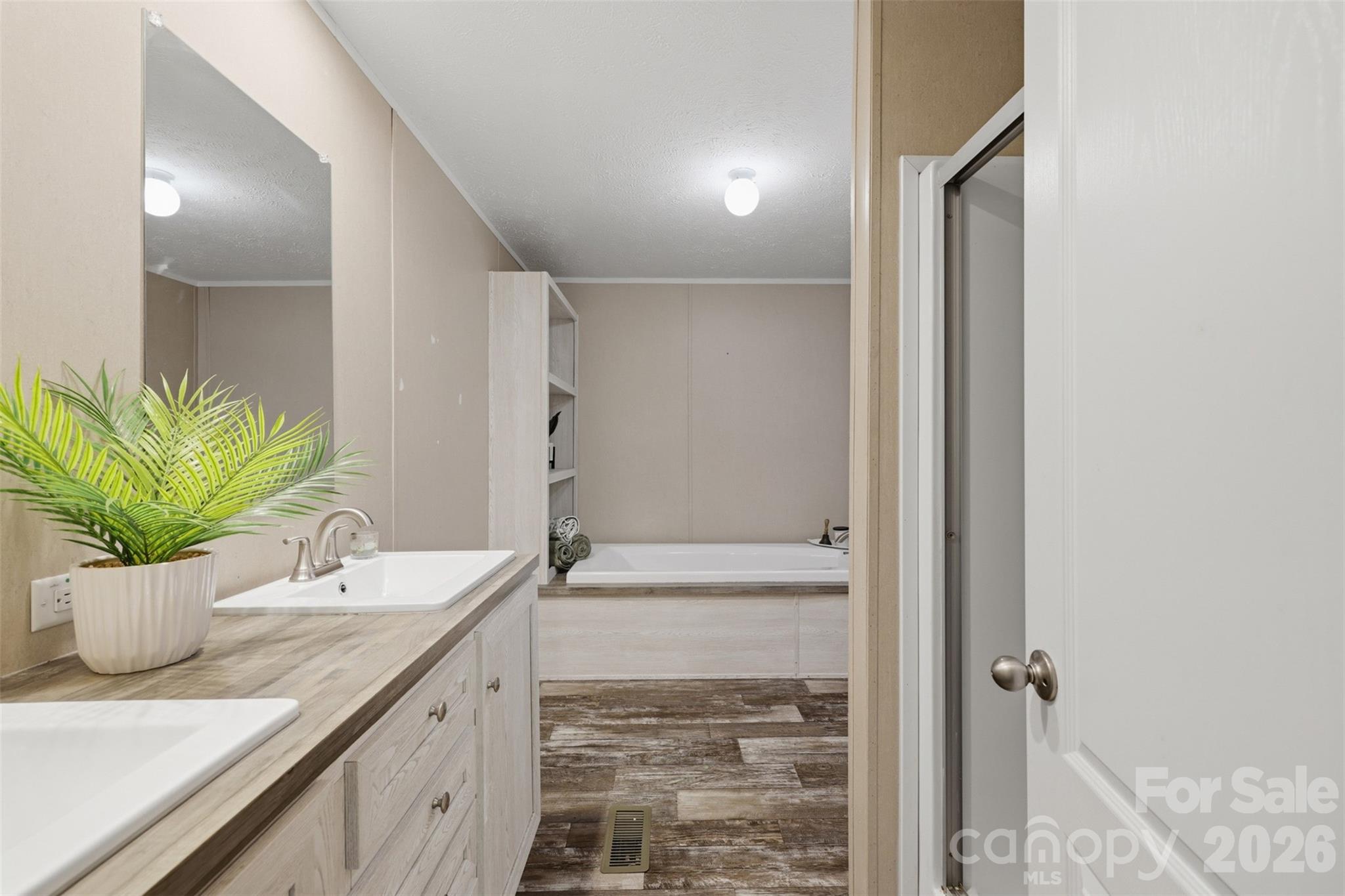 3958 Sulphur Springs Road — Hiddenite