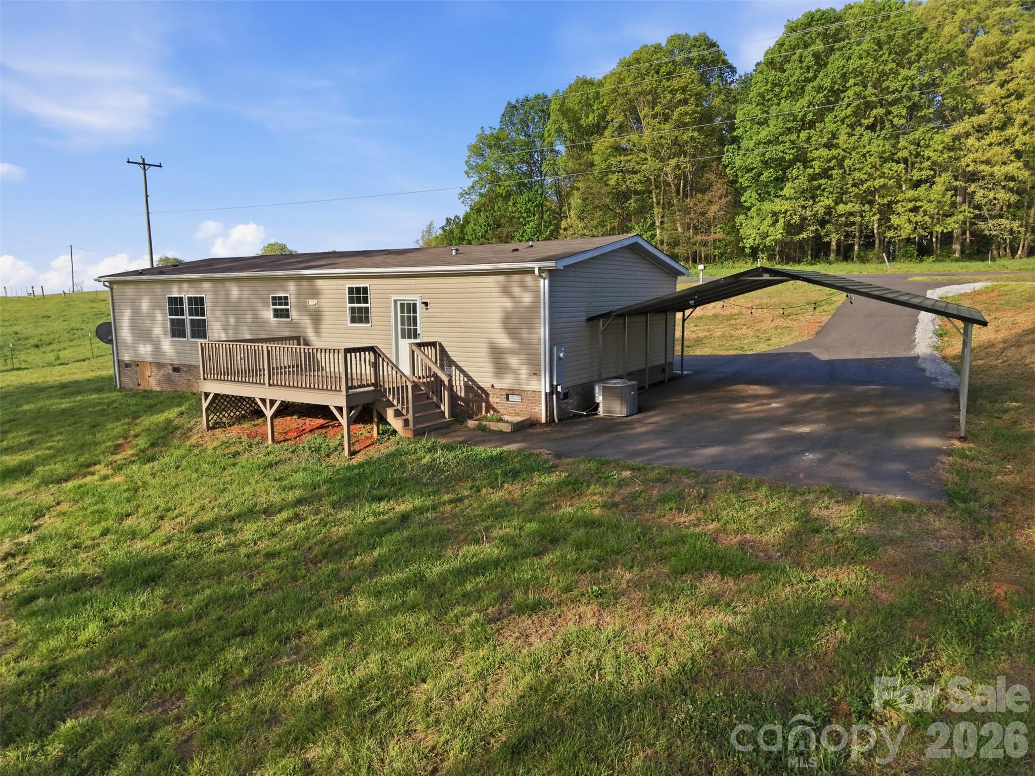3958 Sulphur Springs Road — Hiddenite