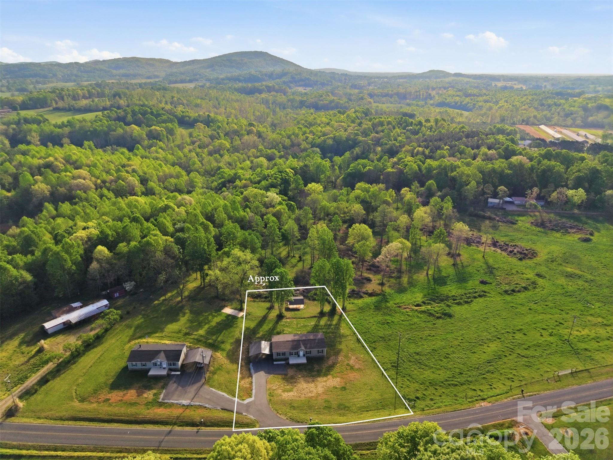 3958 Sulphur Springs Road — Hiddenite