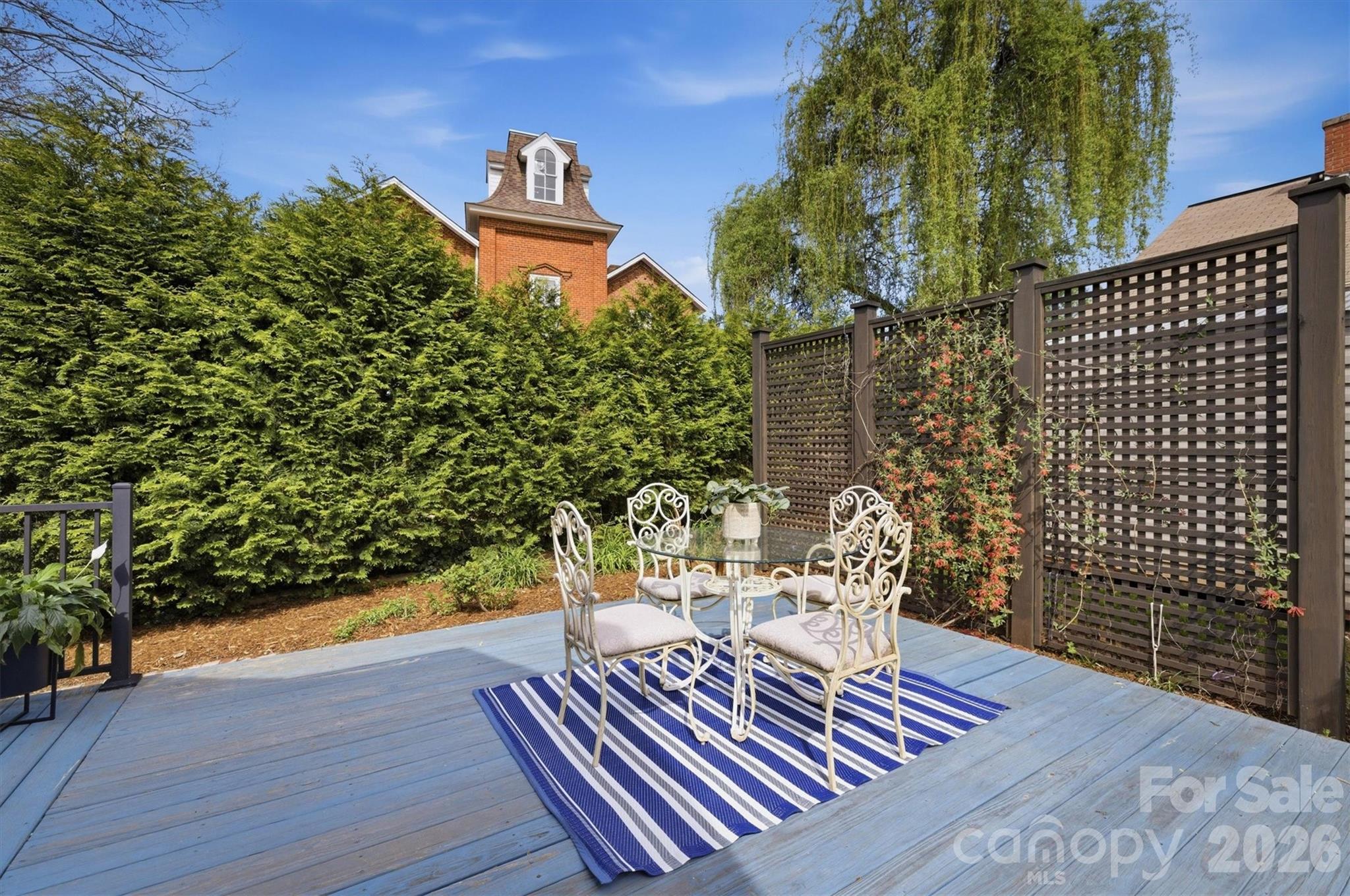 406 N Green Street — Morganton