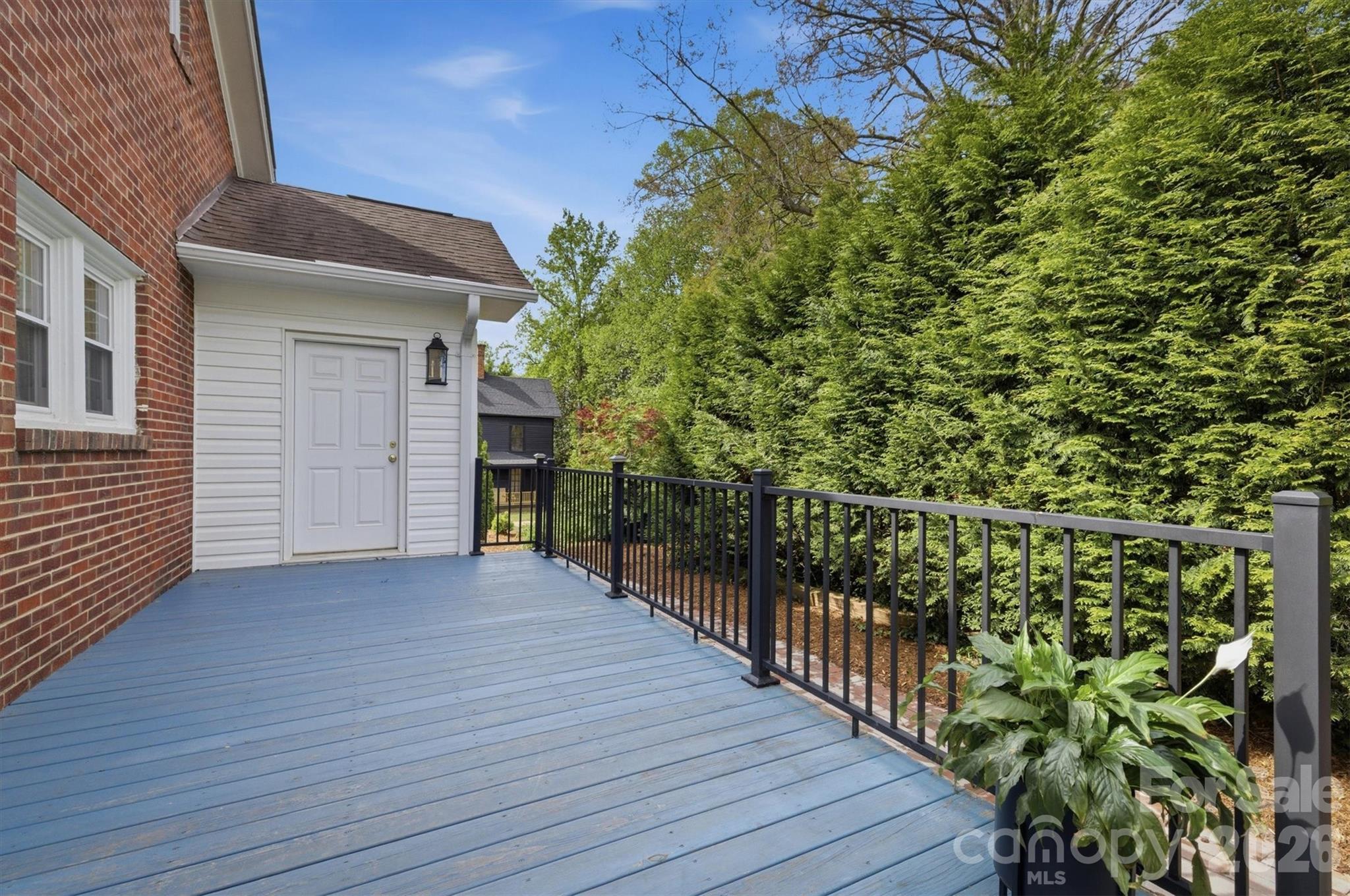 406 N Green Street — Morganton