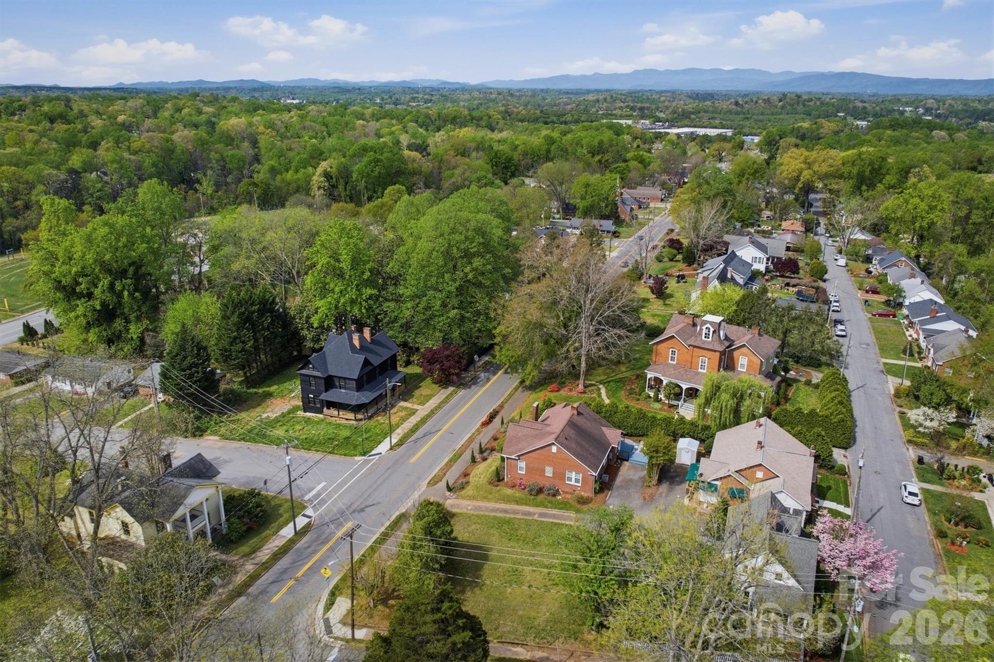 406 N Green Street — Morganton