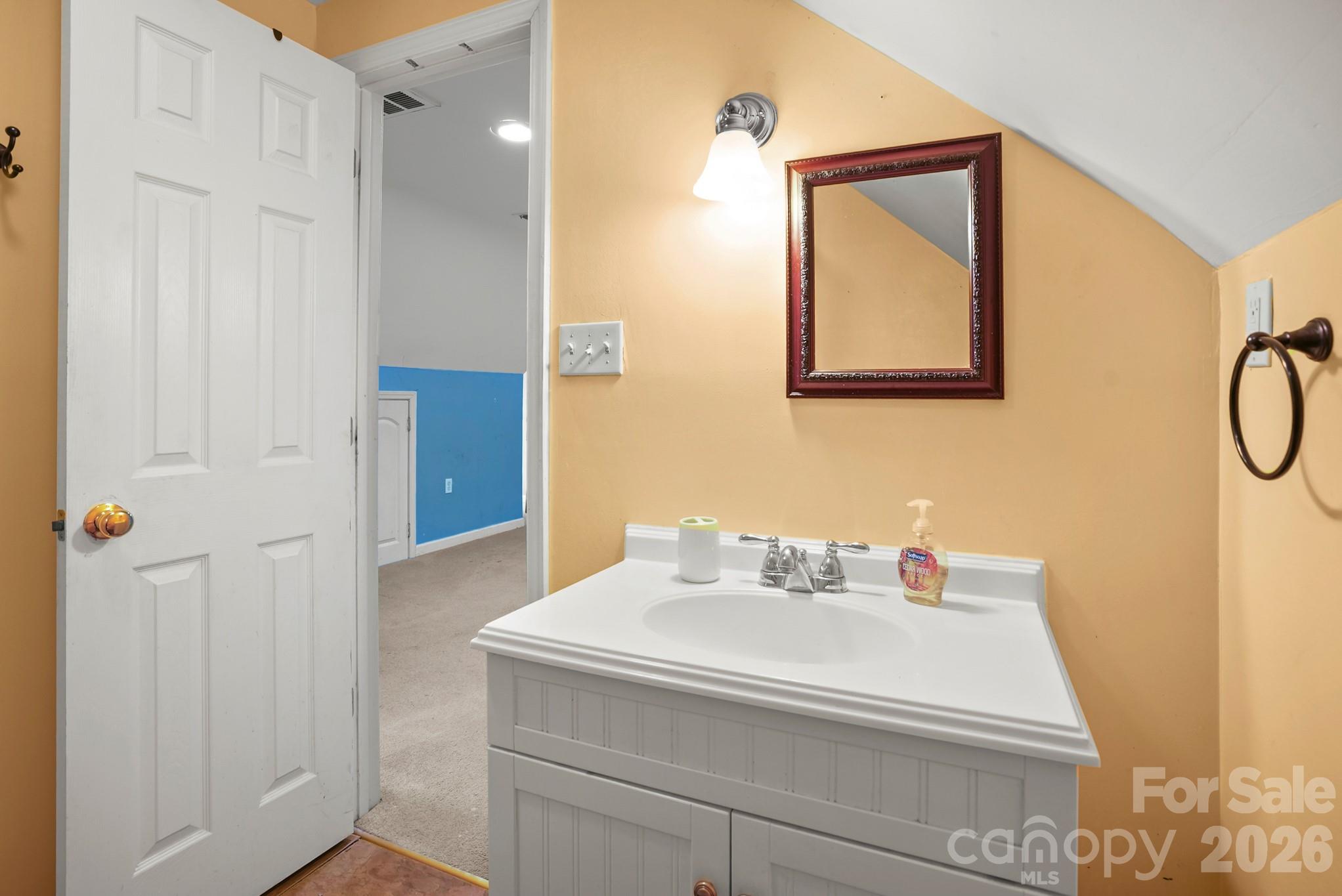4376 Scenic View Court — Iron Station