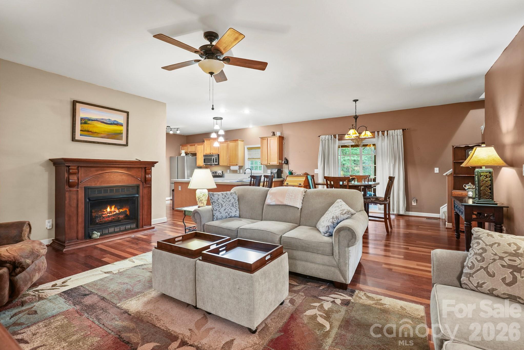 4376 Scenic View Court — Iron Station