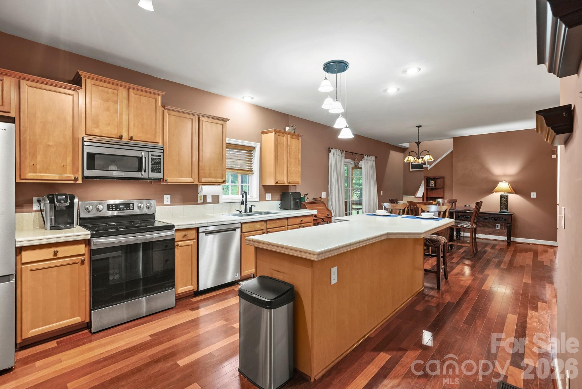 4376 Scenic View Court — Iron Station