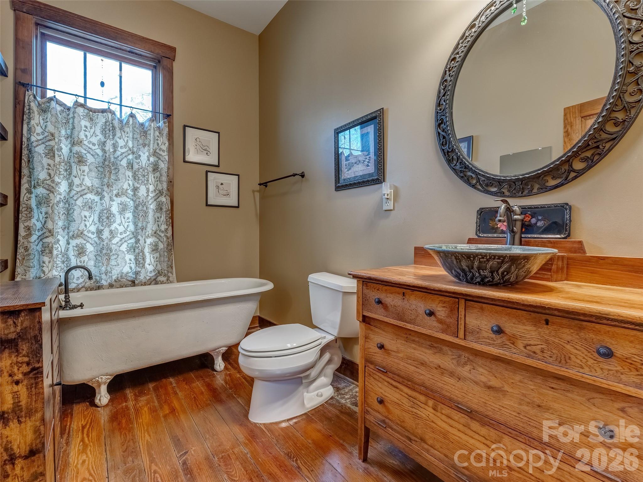 60 W Morgan Street — Brevard