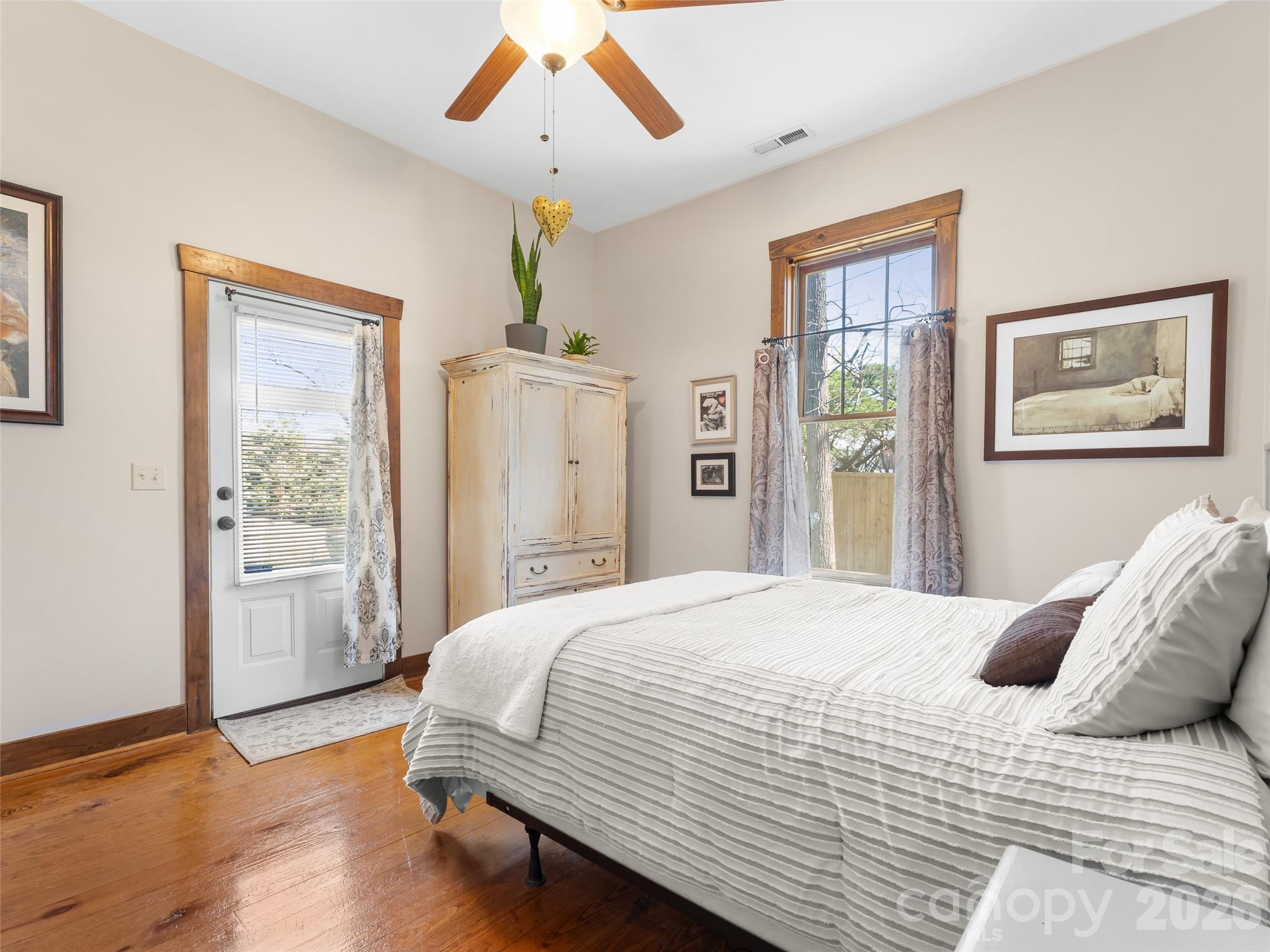 60 W Morgan Street — Brevard