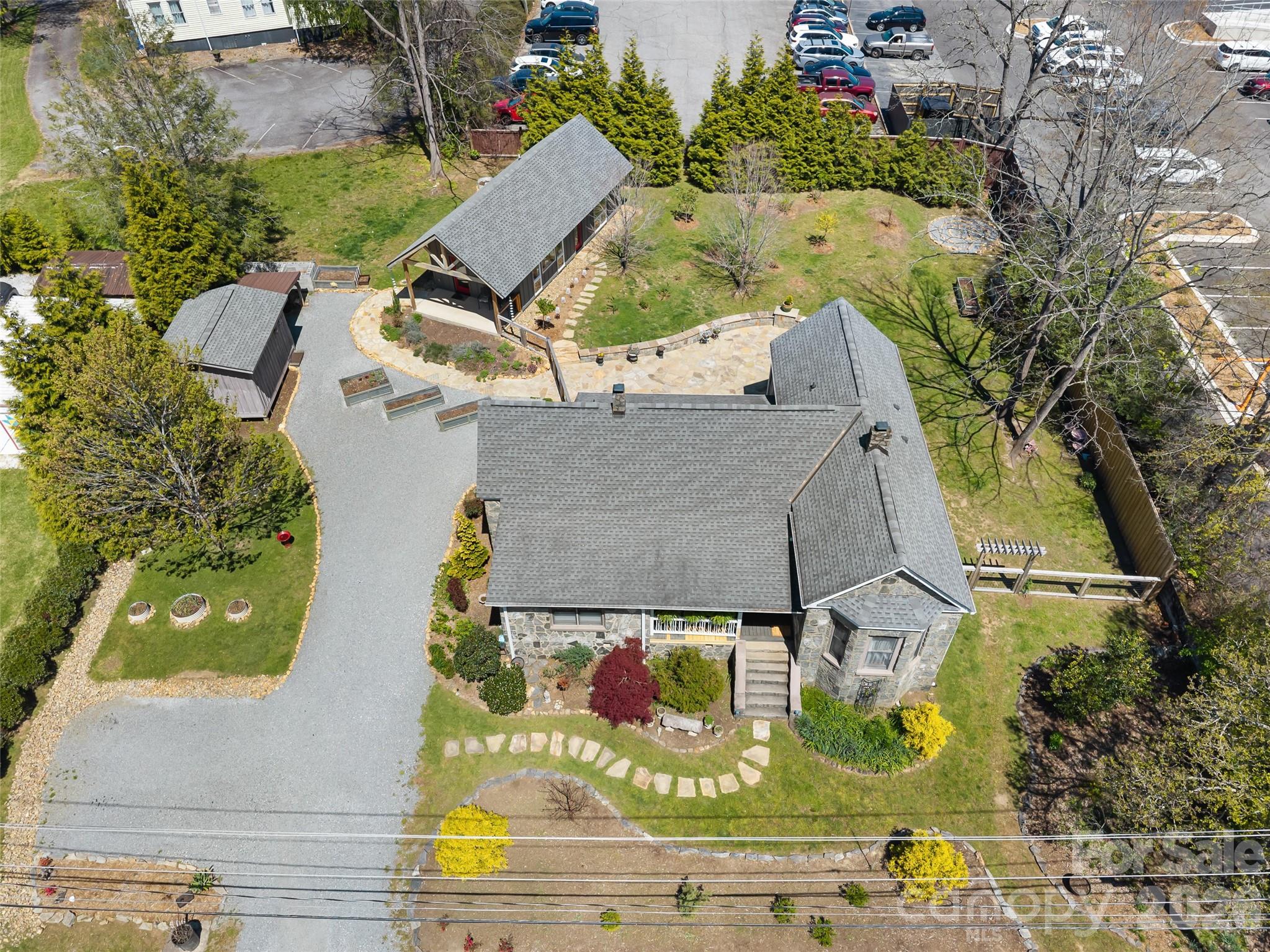 60 W Morgan Street — Brevard