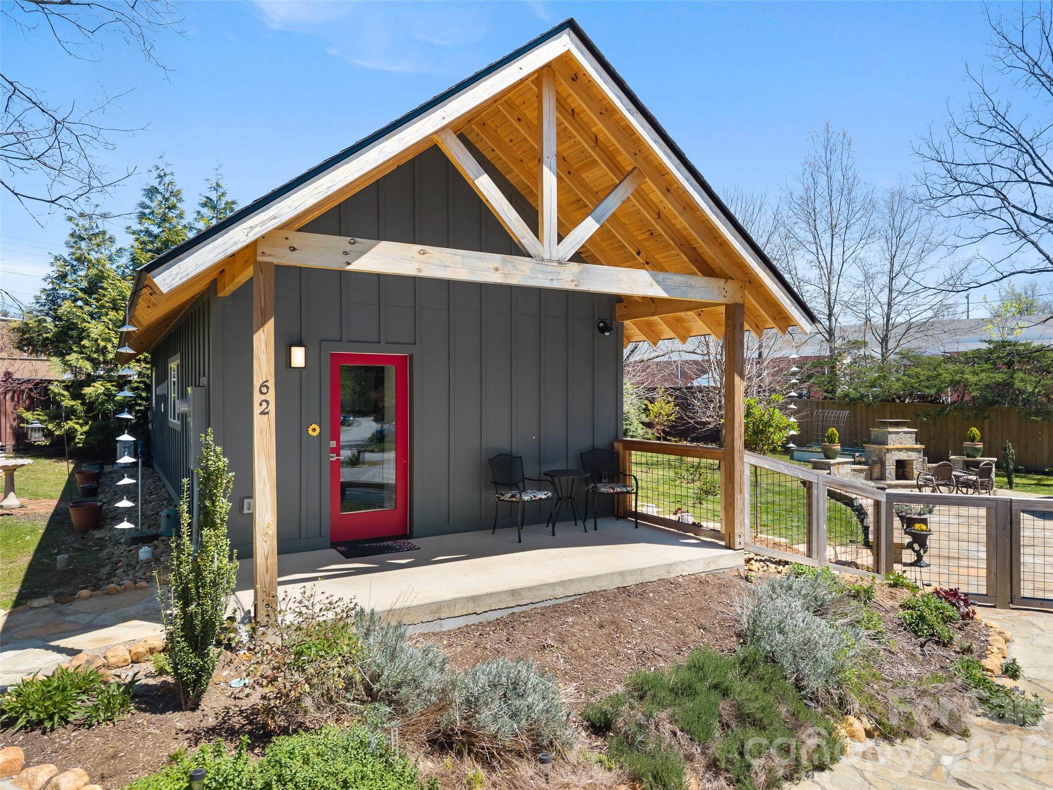 60 W Morgan Street — Brevard