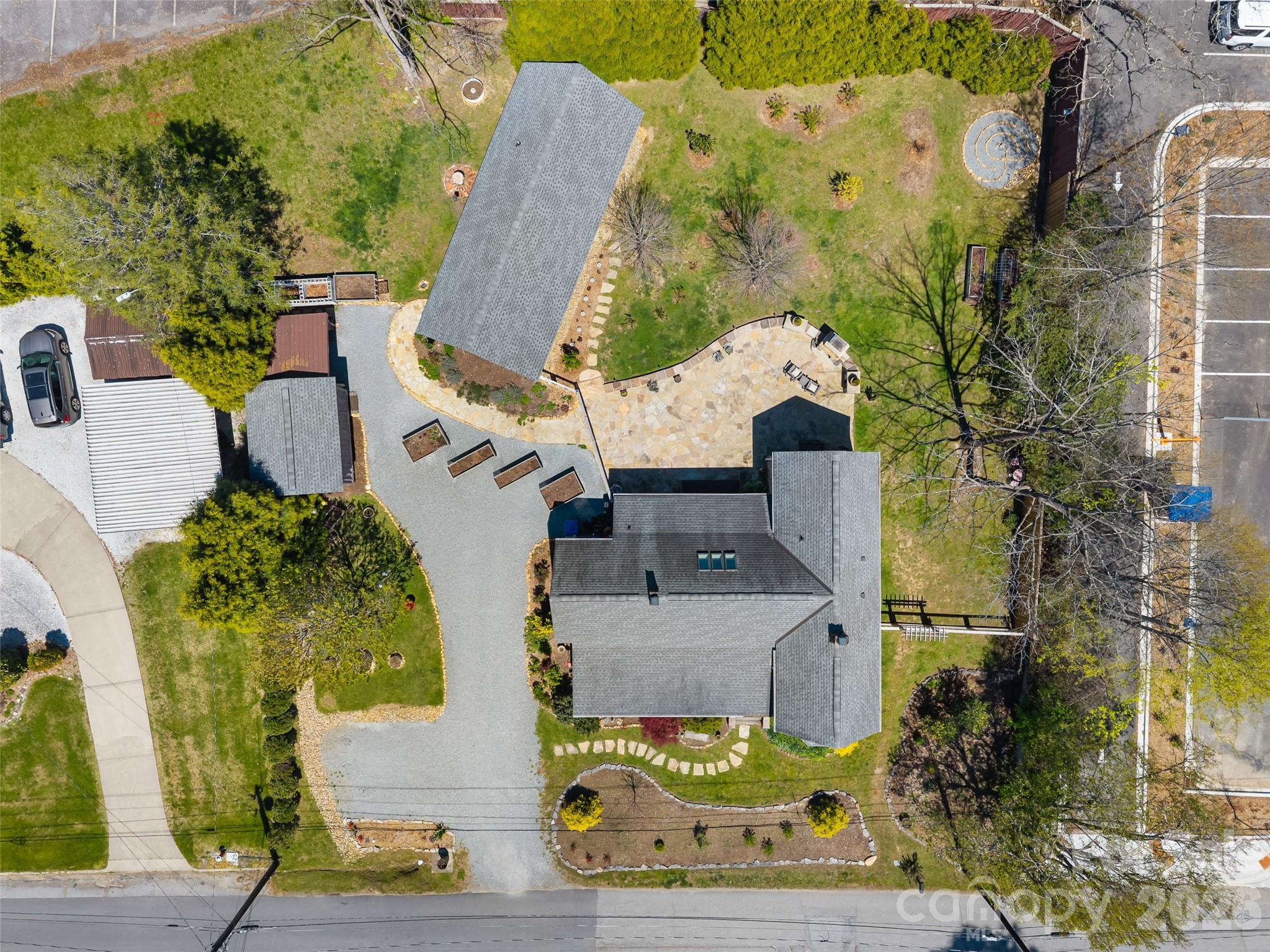 60 W Morgan Street — Brevard