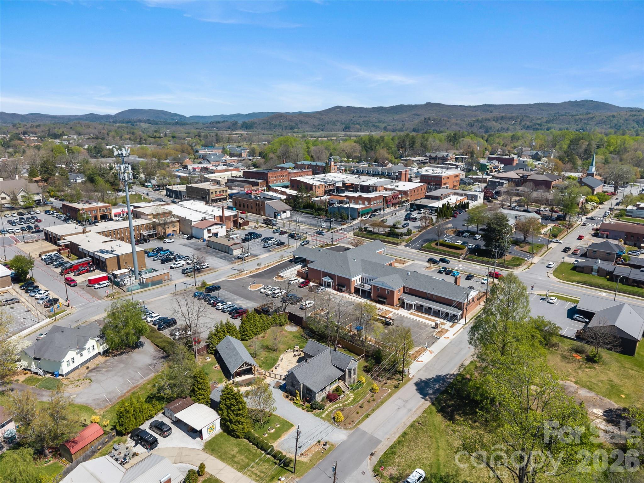 60 W Morgan Street — Brevard
