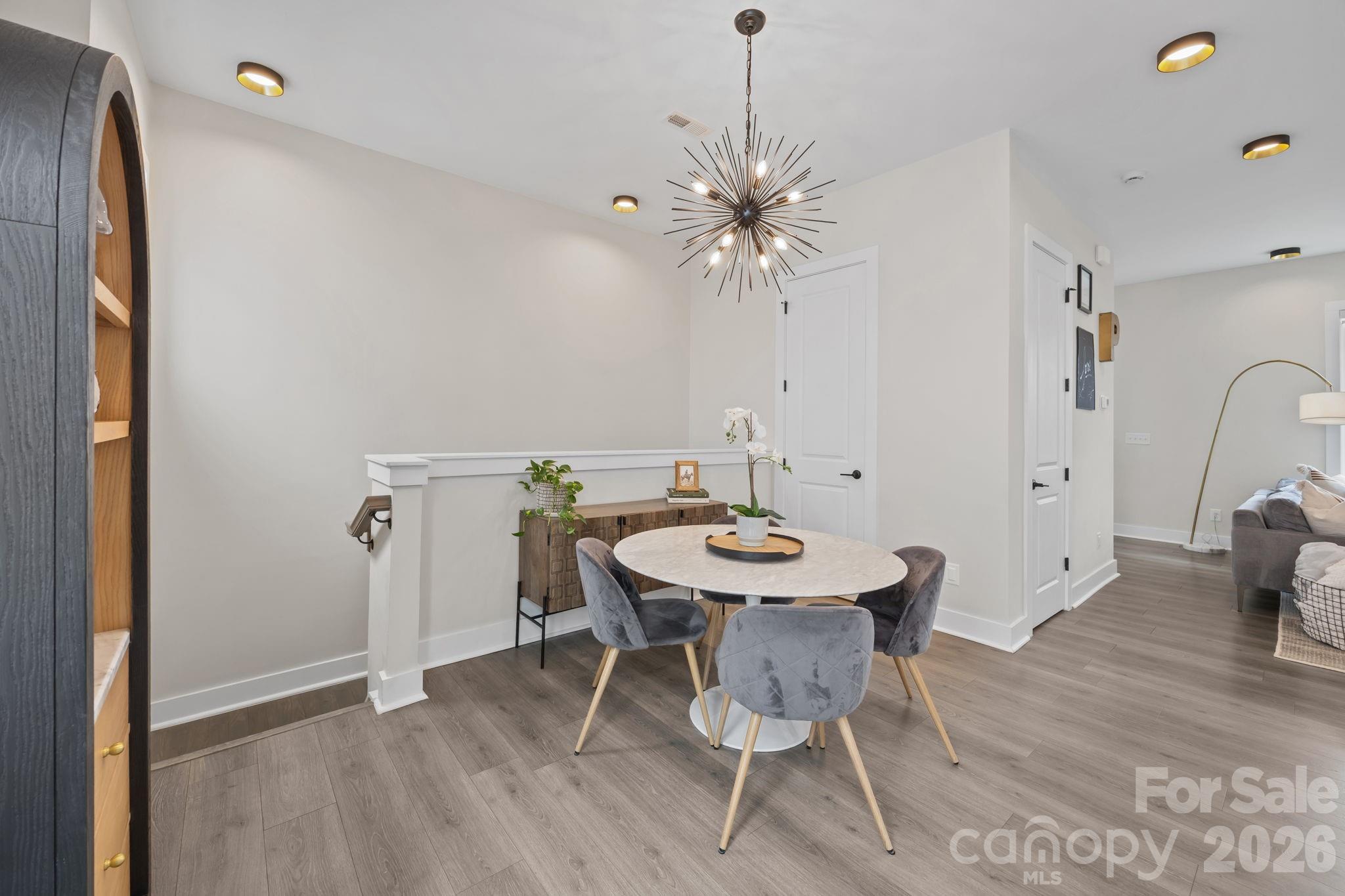 513 Strong Avenue — Charlotte
