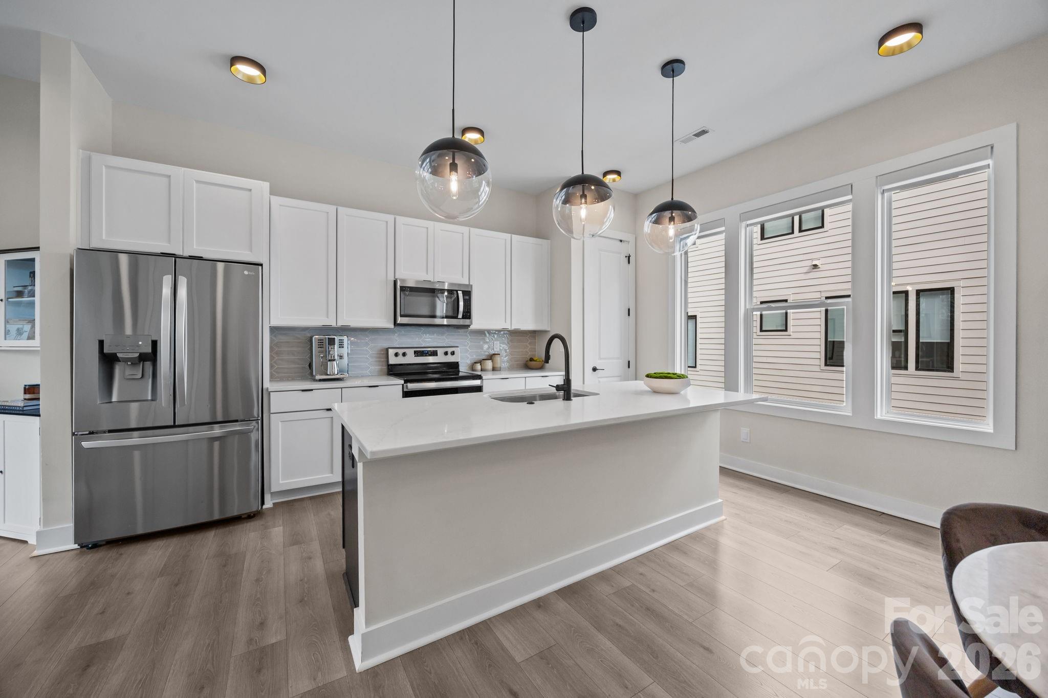 513 Strong Avenue — Charlotte