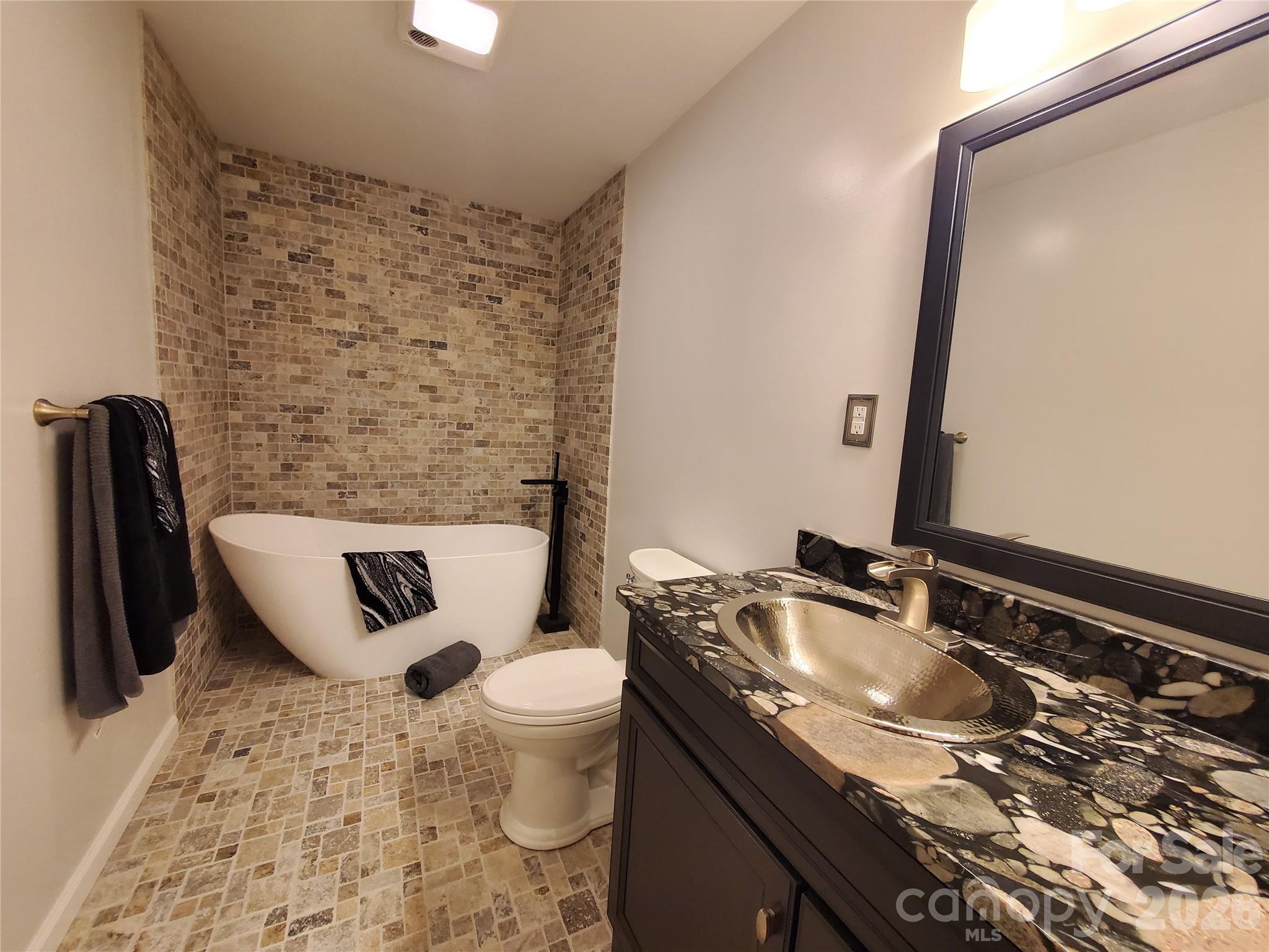 294 Martha Drive — Spruce Pine