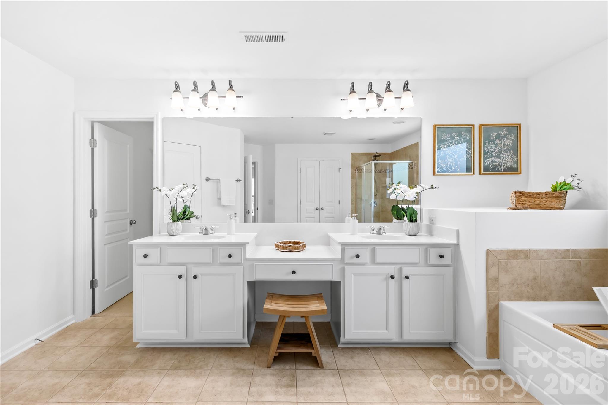 2805 Julian Glen Circle — Waxhaw