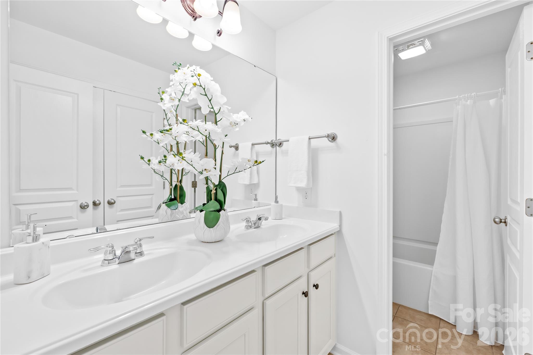 2805 Julian Glen Circle — Waxhaw