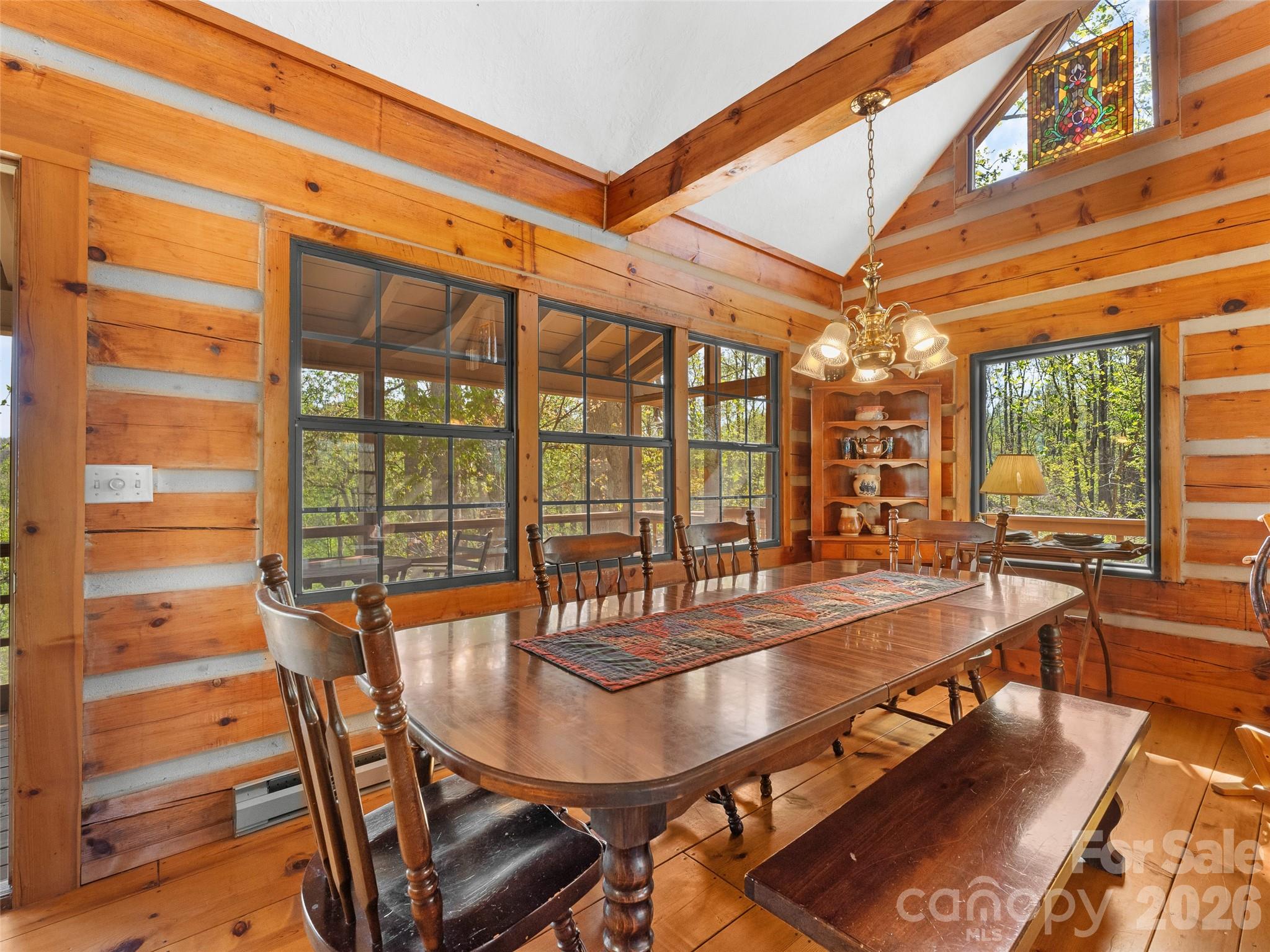 178 Tablerock Drive — Saluda