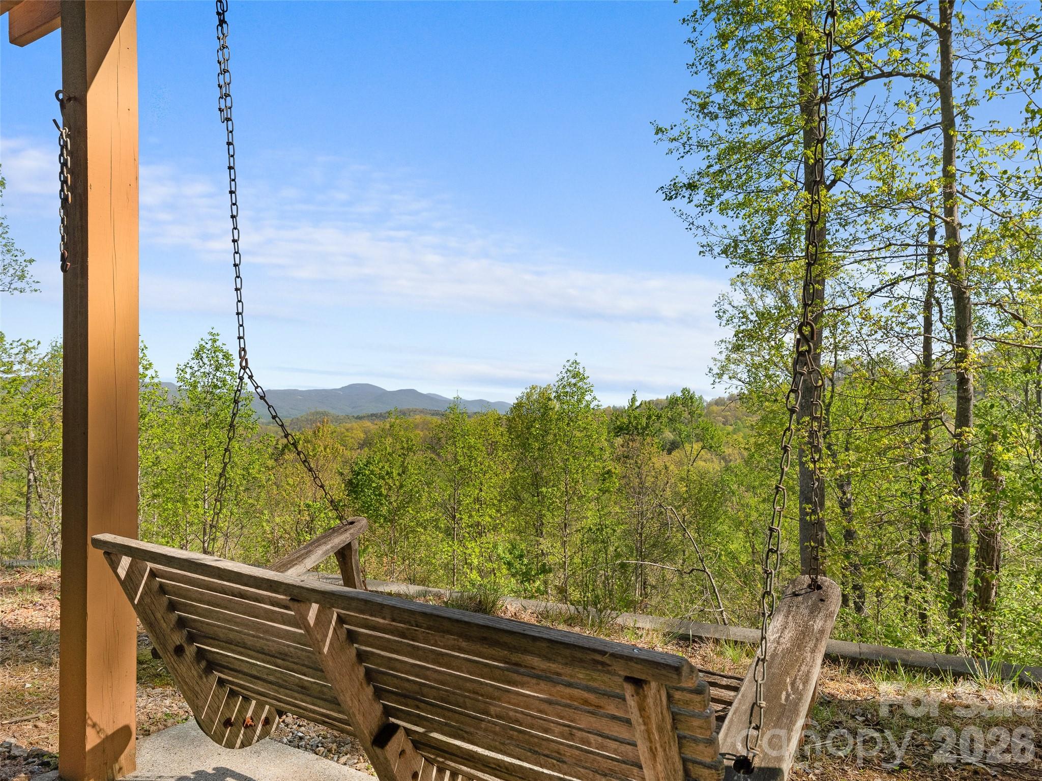 178 Tablerock Drive — Saluda