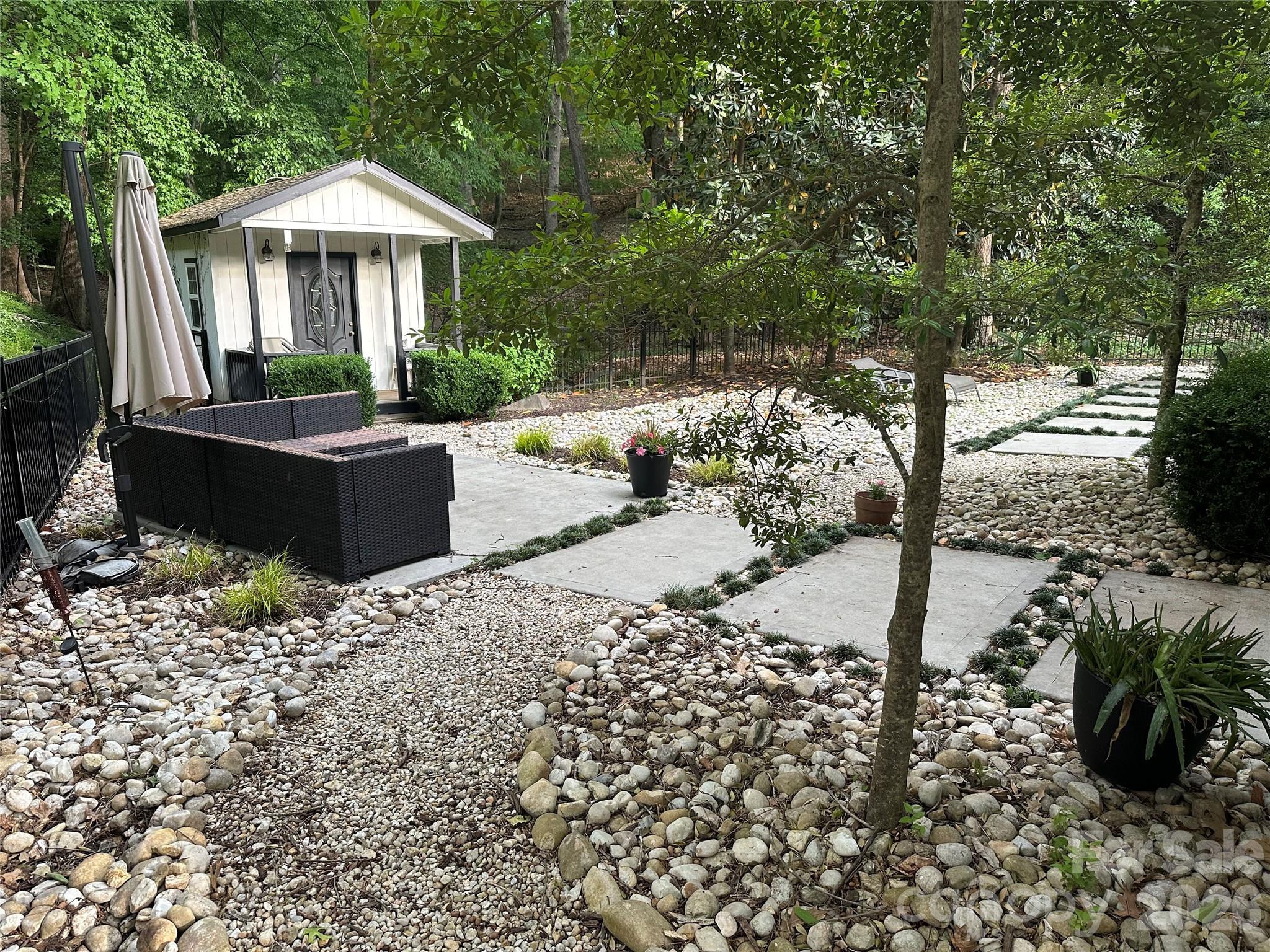 3316 Johnny Cake Lane — Charlotte