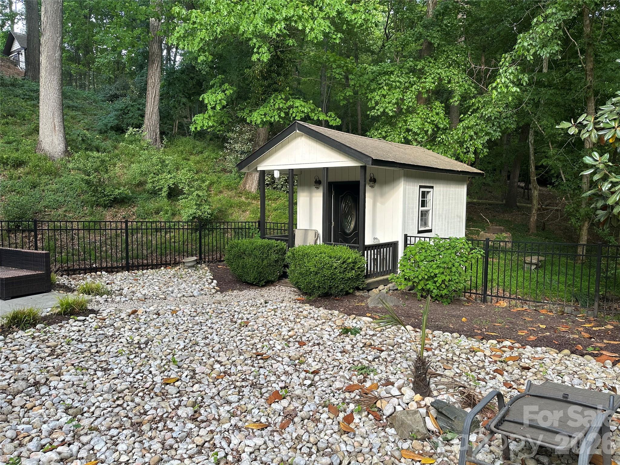 3316 Johnny Cake Lane — Charlotte