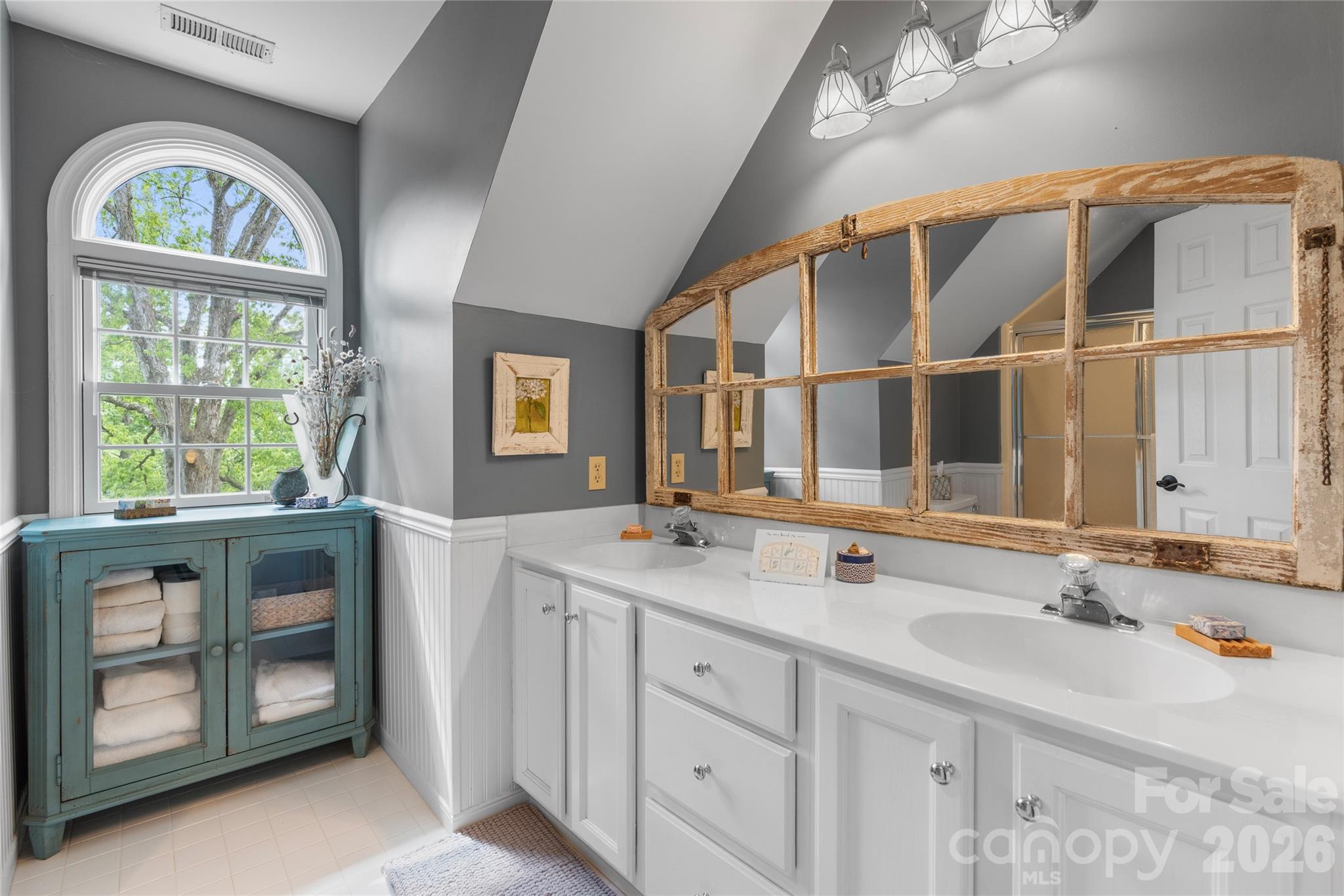 20 Bent Oak Lane — Asheville
