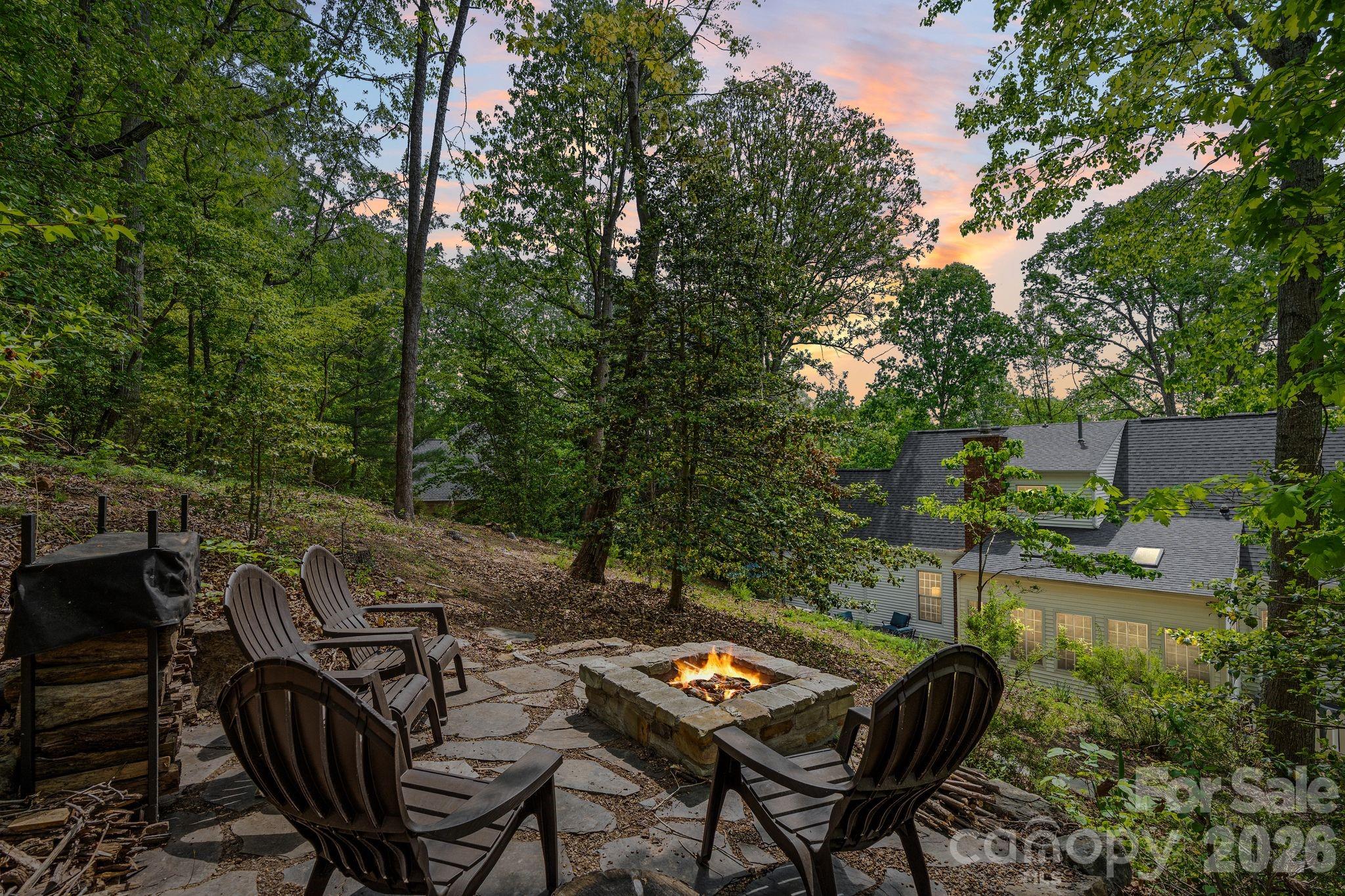 20 Bent Oak Lane — Asheville