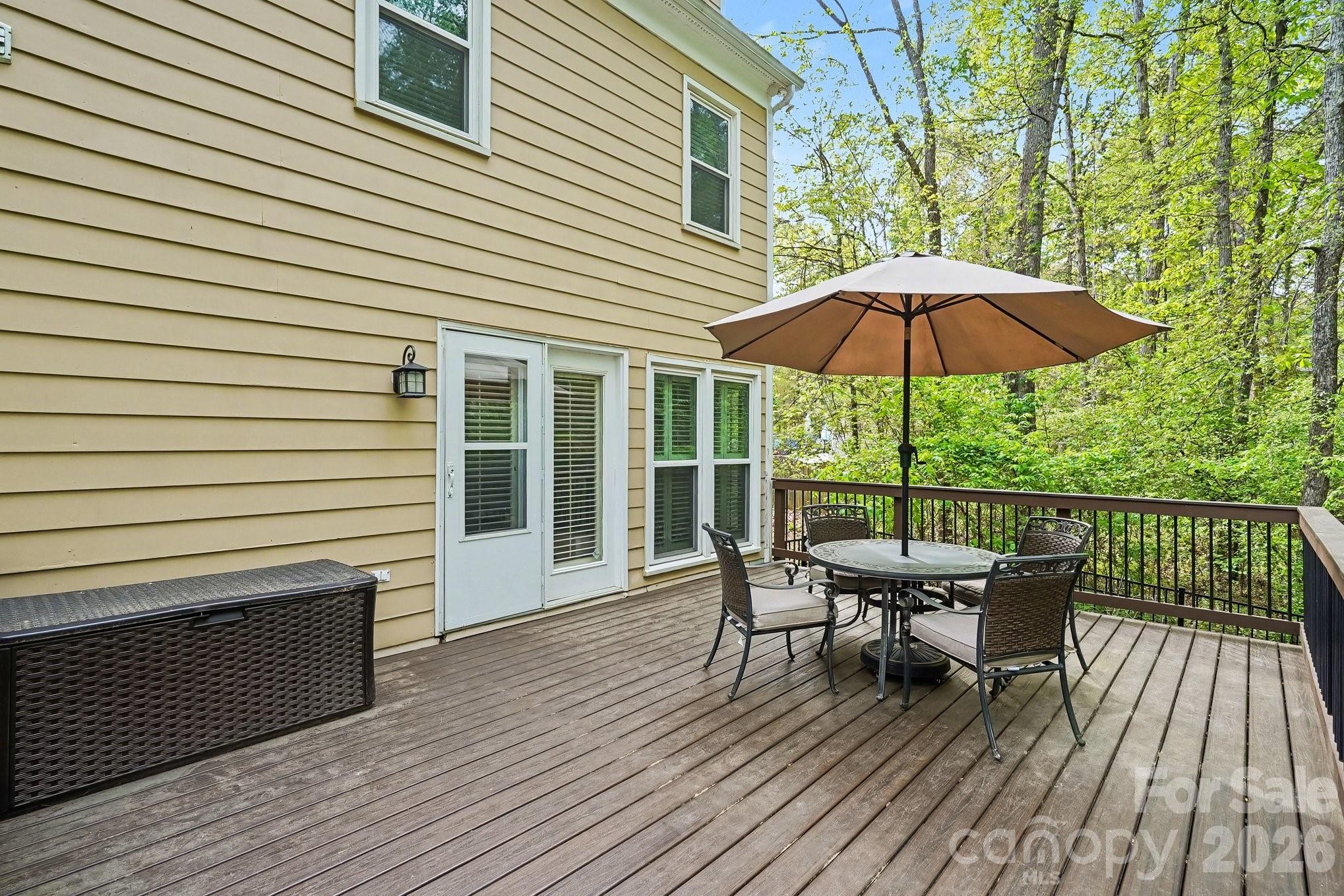 8637 Quarters Lane — Mint Hill