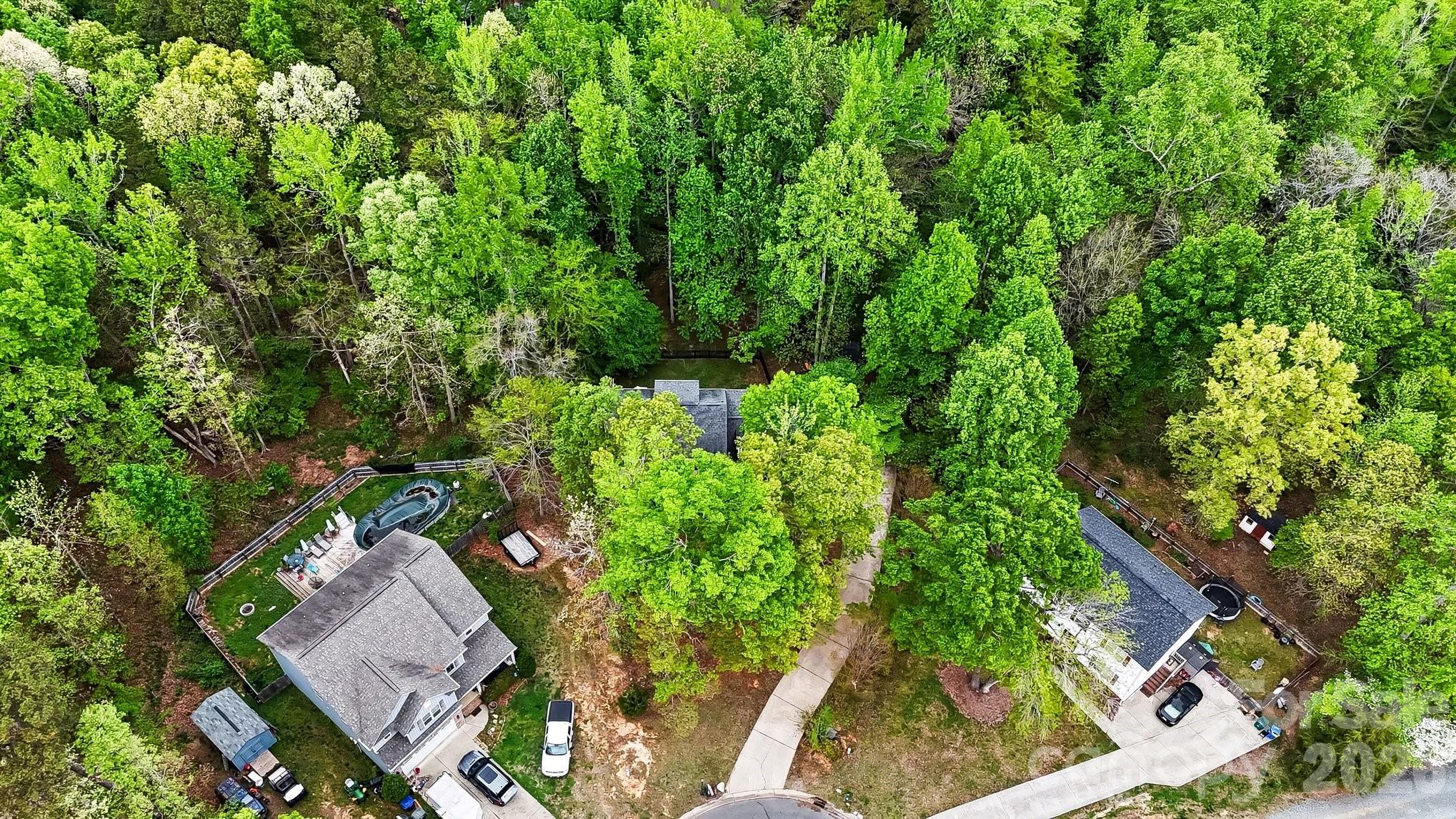 8637 Quarters Lane — Mint Hill