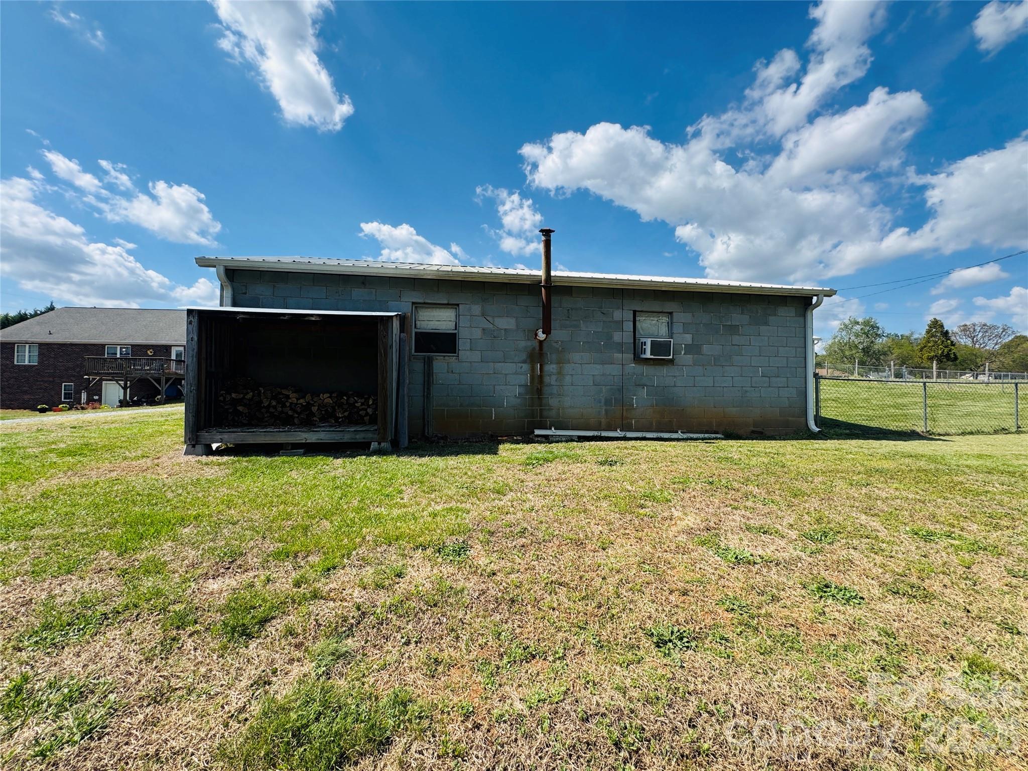 711 Simerson Road — Lexington