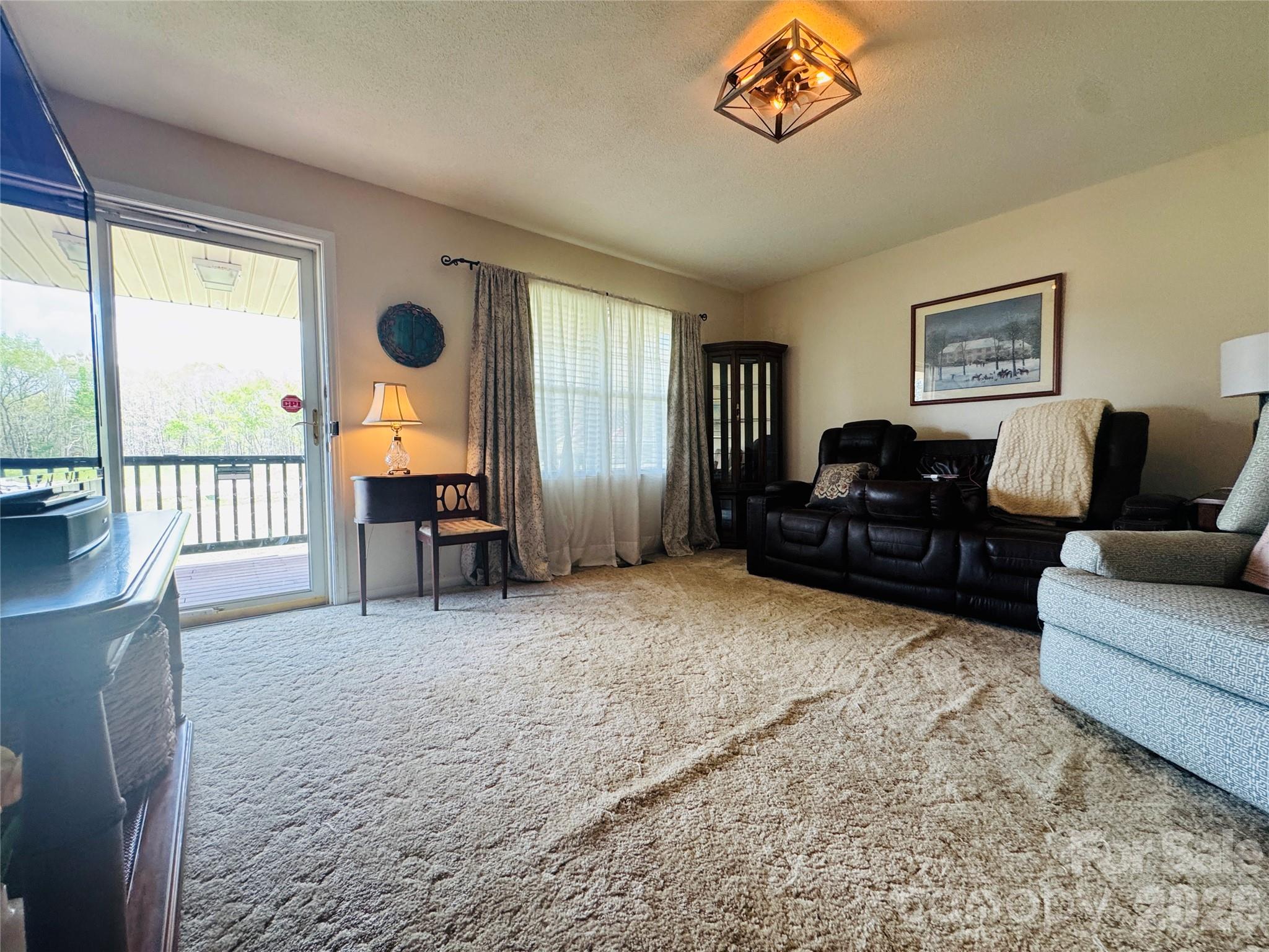 711 Simerson Road — Lexington