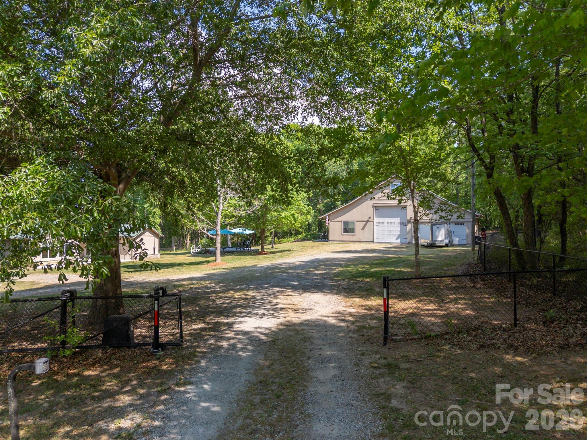 183-185 Rubin Thorne Road — Campobello