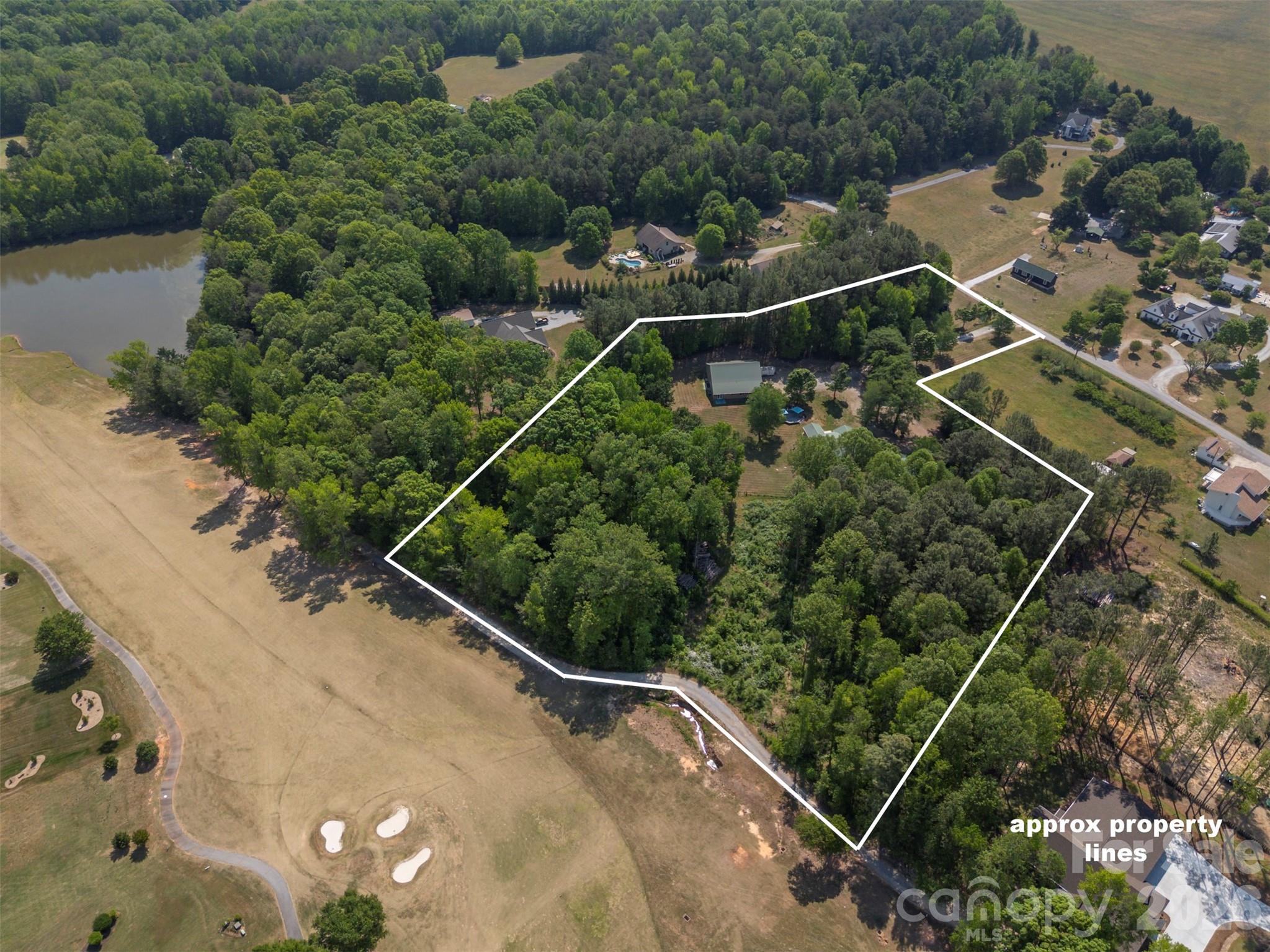183-185 Rubin Thorne Road — Campobello