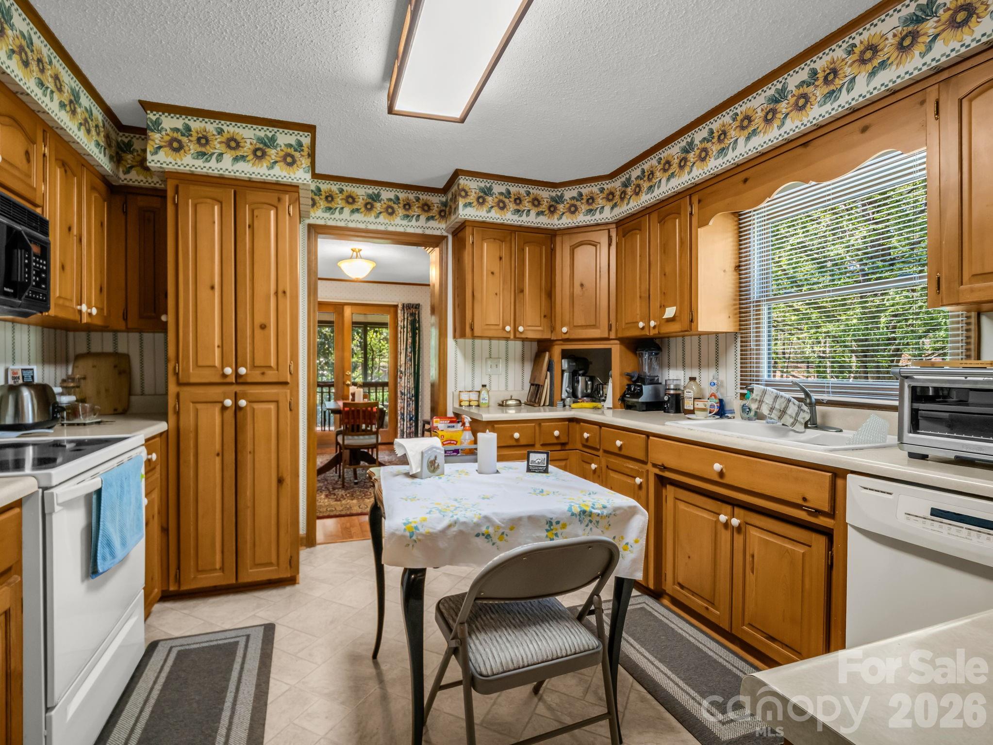 80 Fox Briar Drive — Columbus
