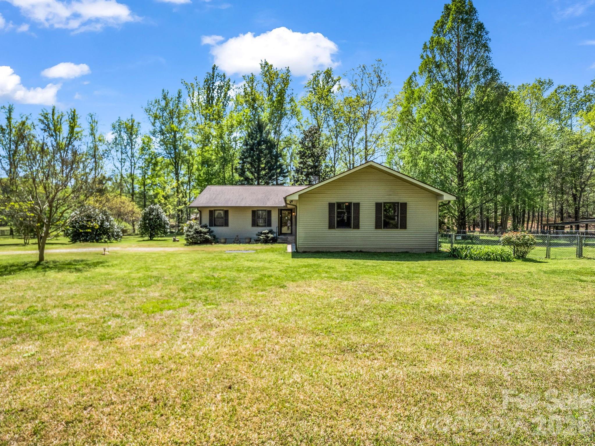 80 Fox Briar Drive — Columbus