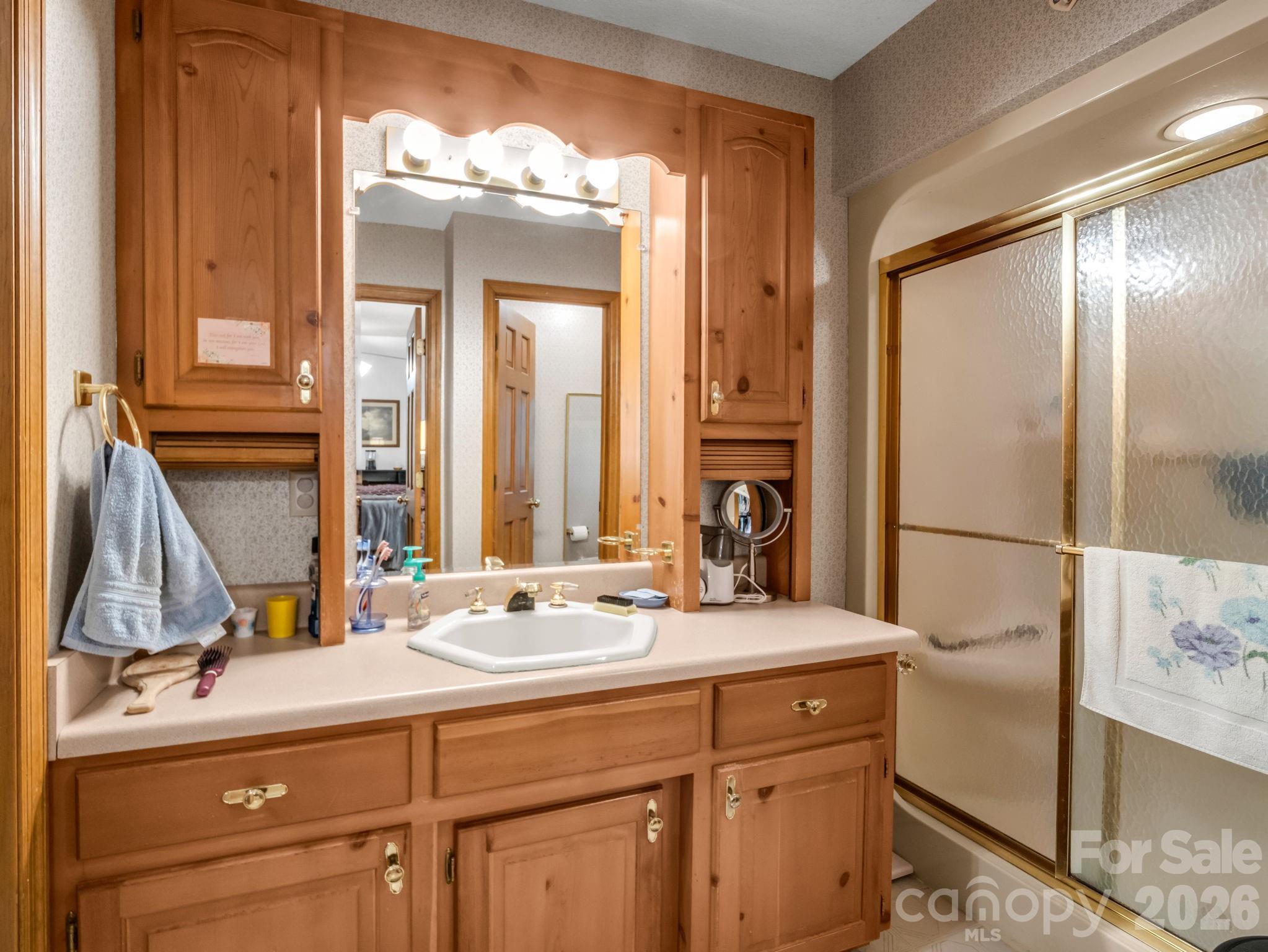 80 Fox Briar Drive — Columbus