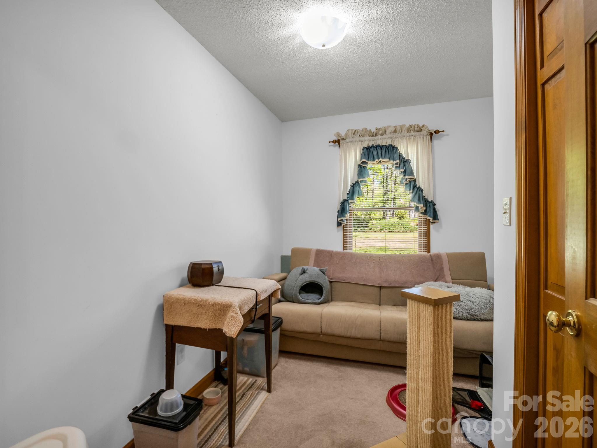 80 Fox Briar Drive — Columbus