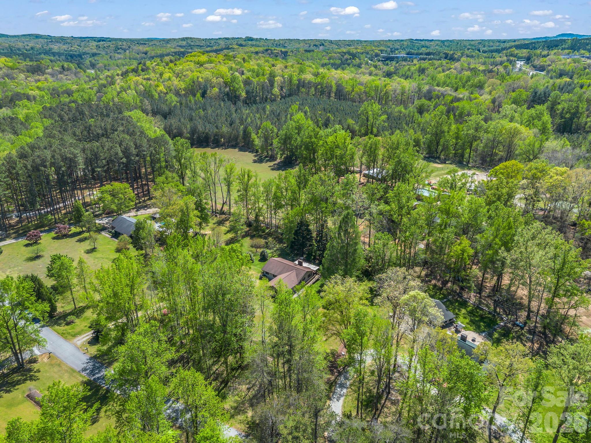 80 Fox Briar Drive — Columbus