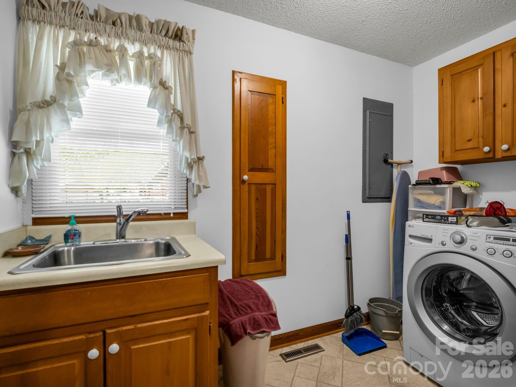 80 Fox Briar Drive — Columbus
