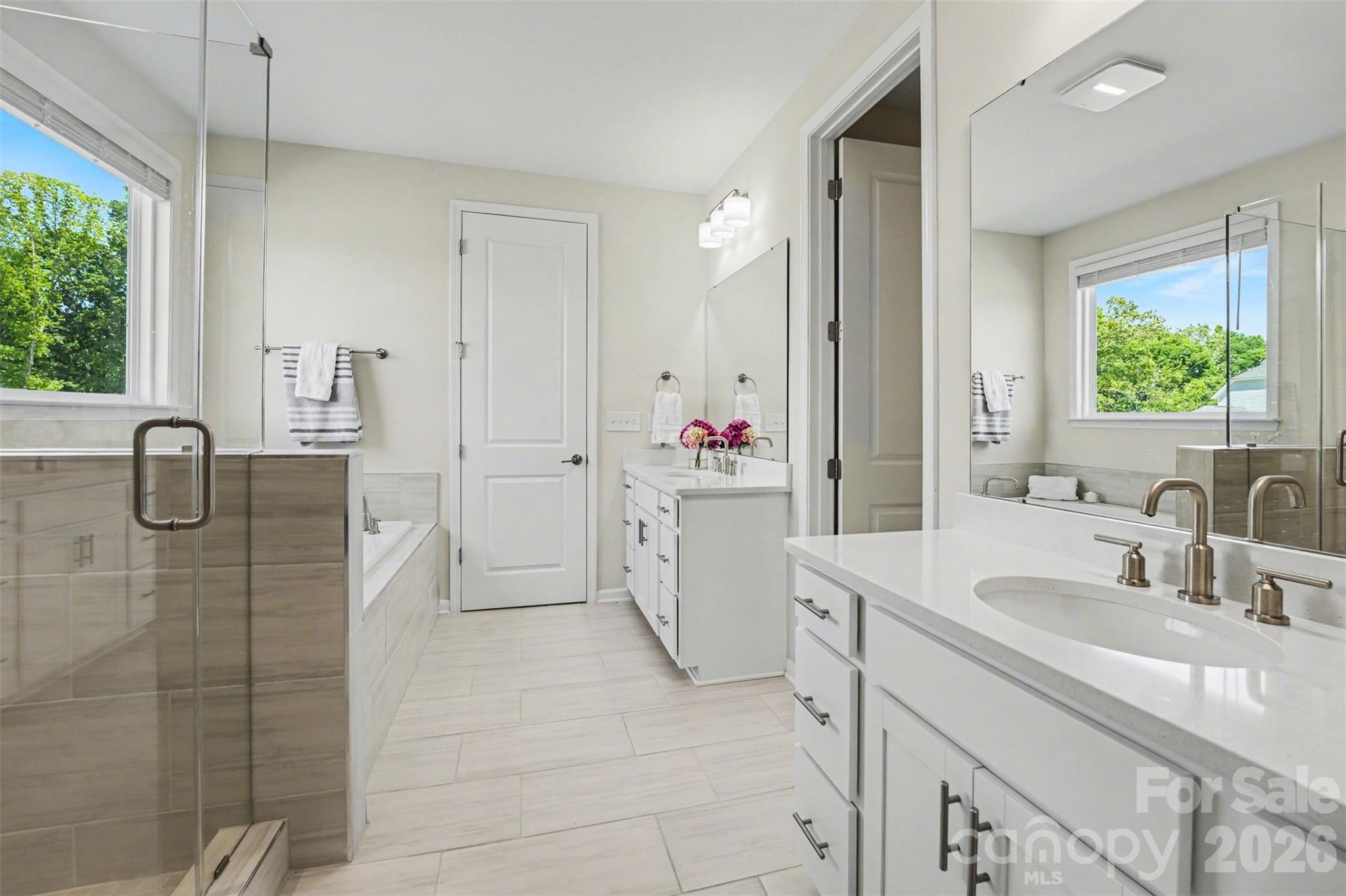 348 W Waterlynn Road — Mooresville