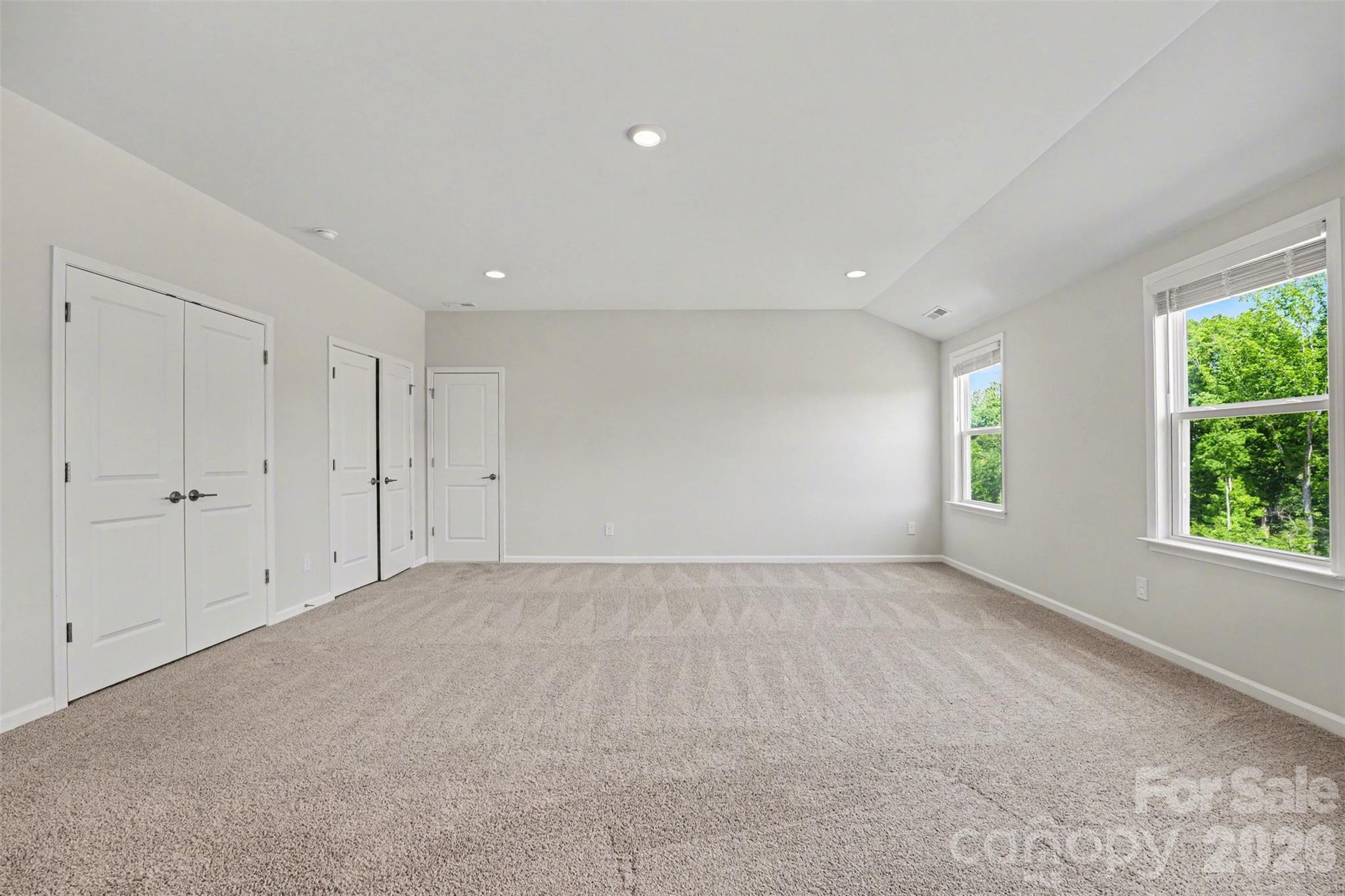 348 W Waterlynn Road — Mooresville