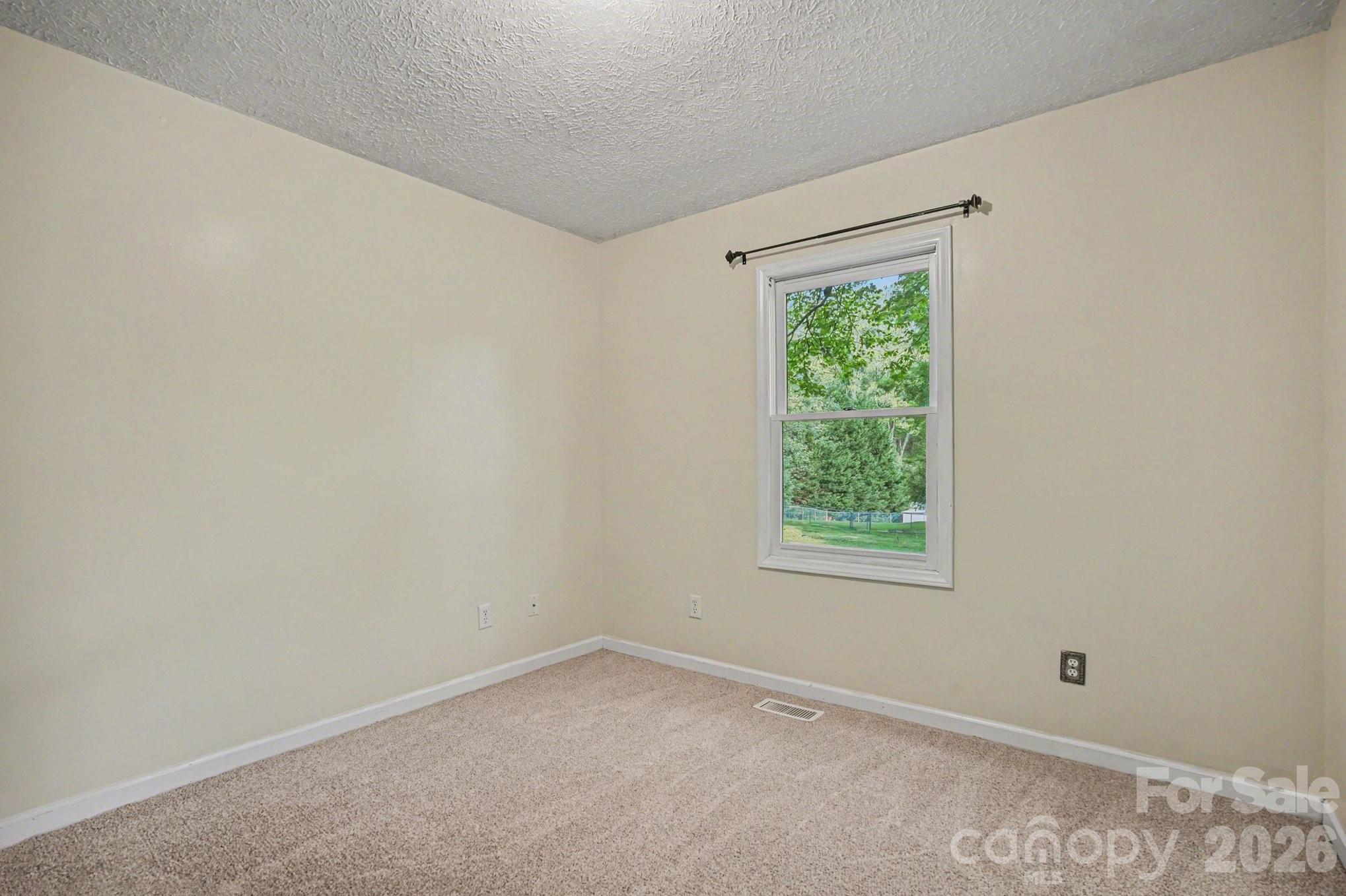 105 Chalice Court — Statesville