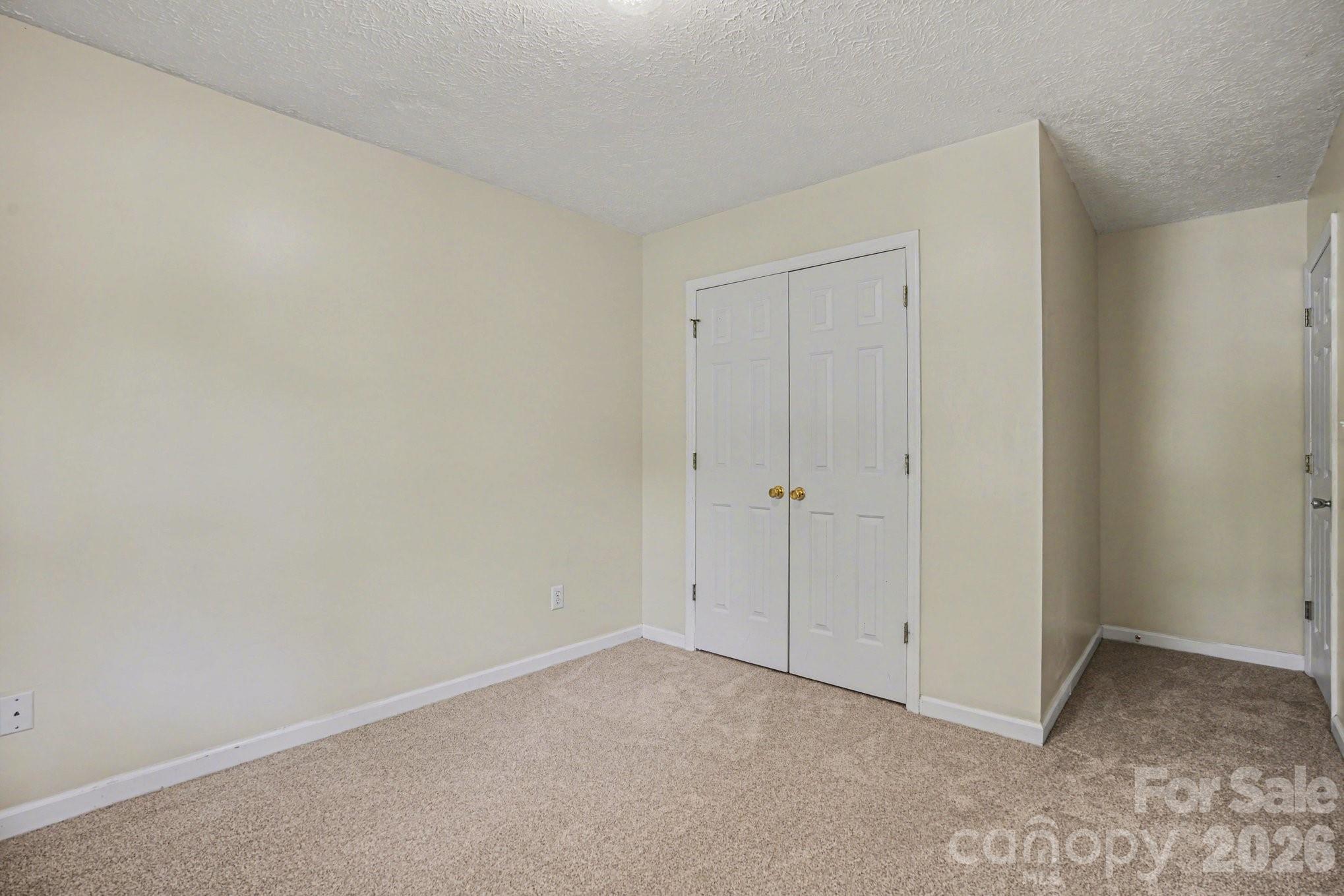 105 Chalice Court — Statesville