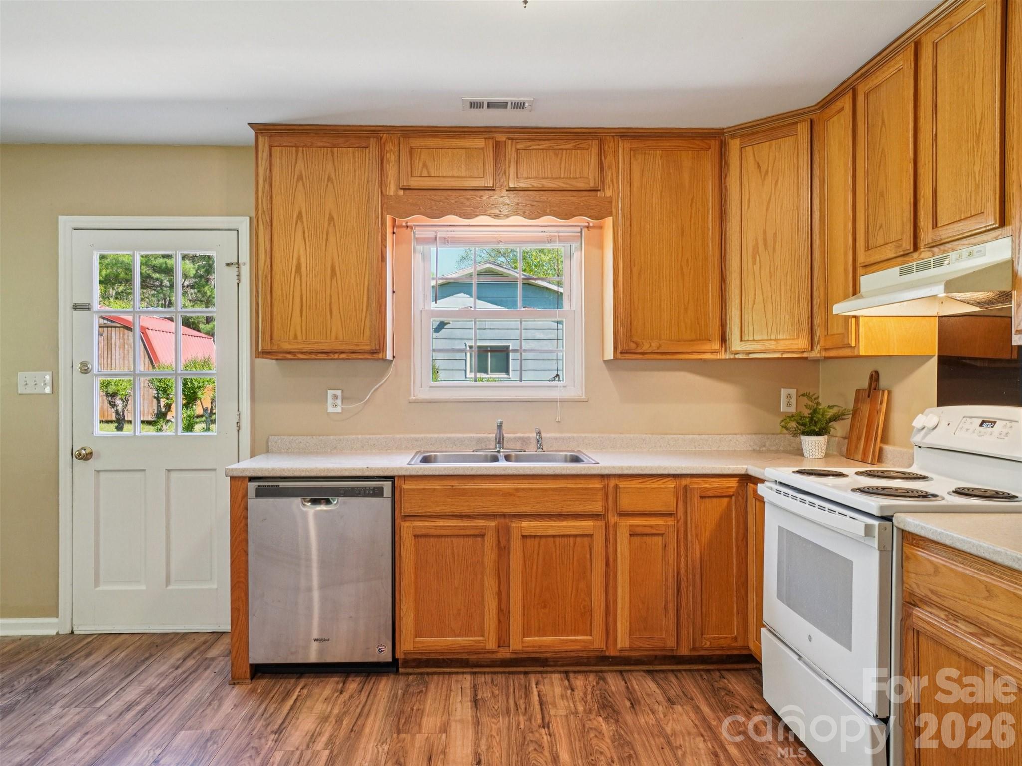 88 Lees Creek Road — Asheville