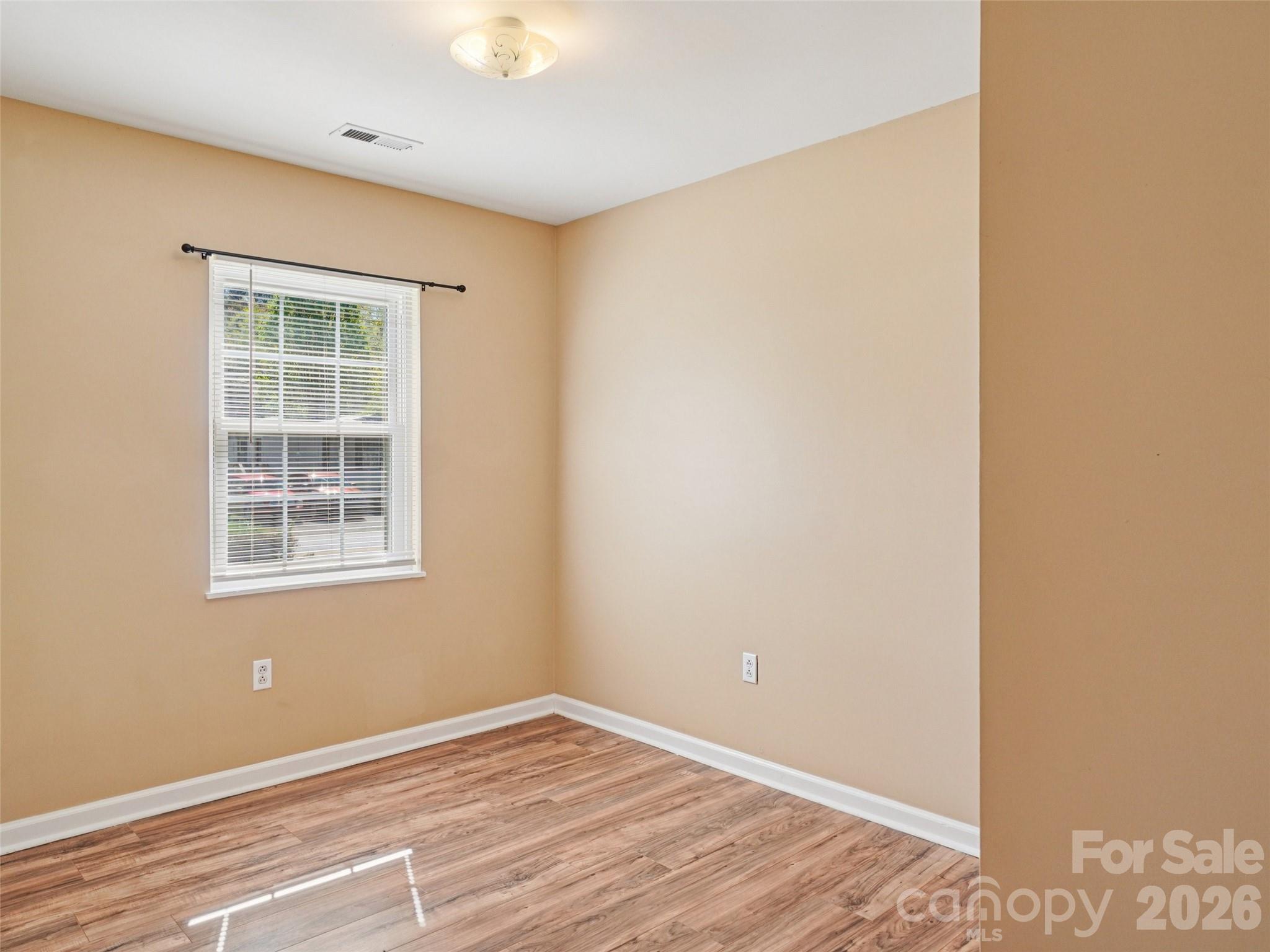 88 Lees Creek Road — Asheville
